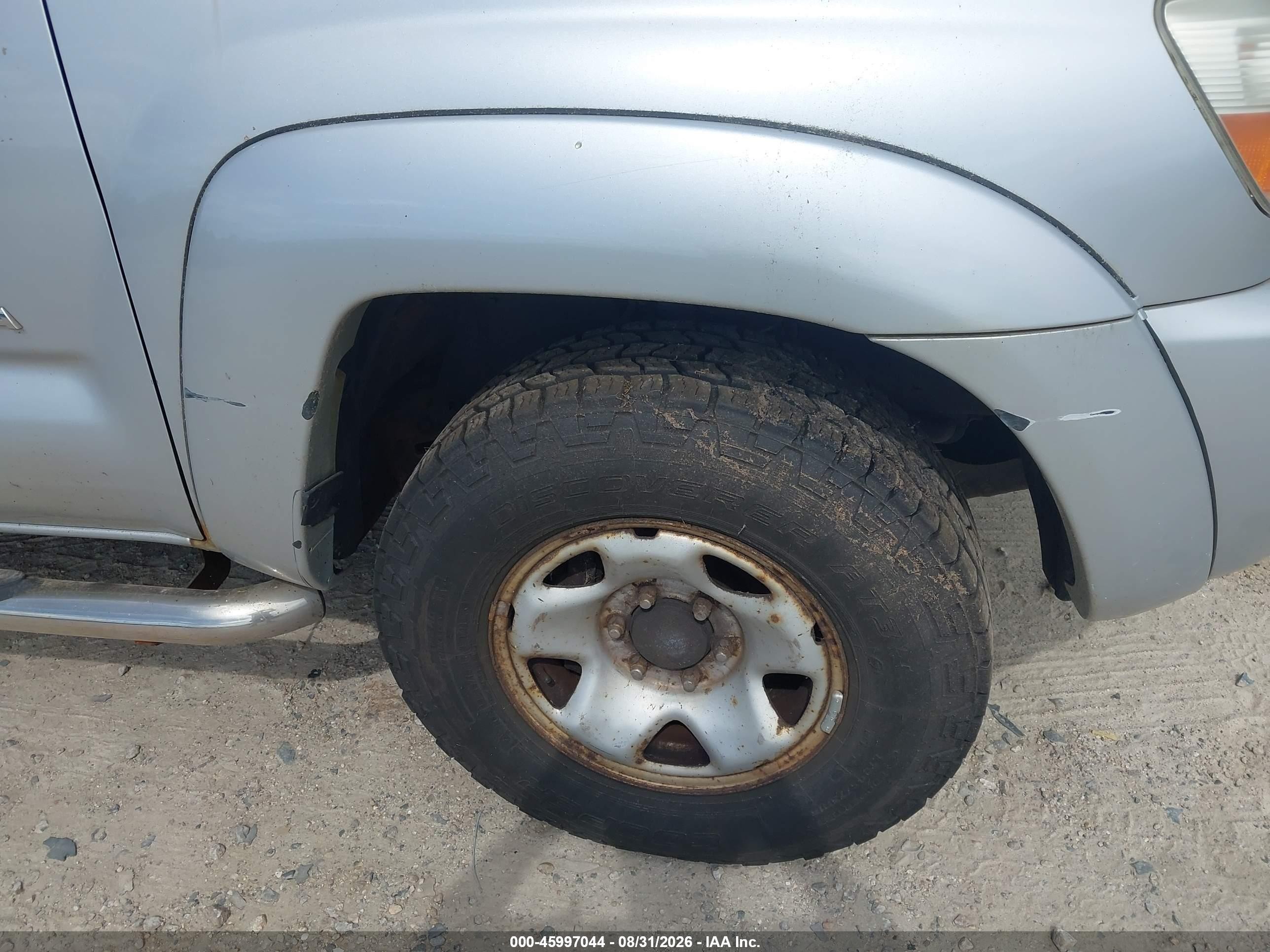 2010 Toyota Tacoma Base V6 Silver vin: 5TEUU4ENXAZ673235