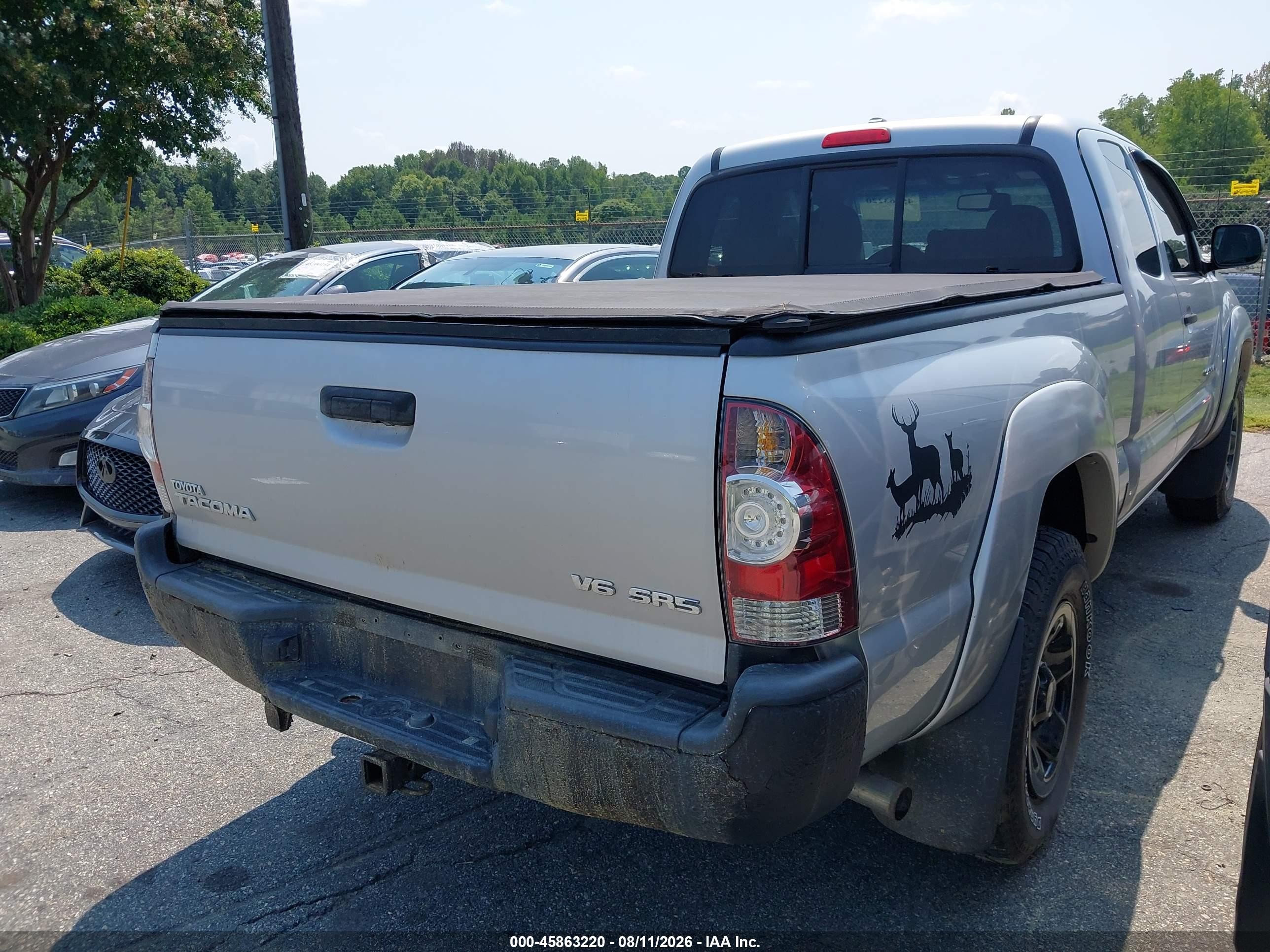 2010 Toyota Tacoma Base V6 Серебряный vin: 5TEUU4ENXAZ721865
