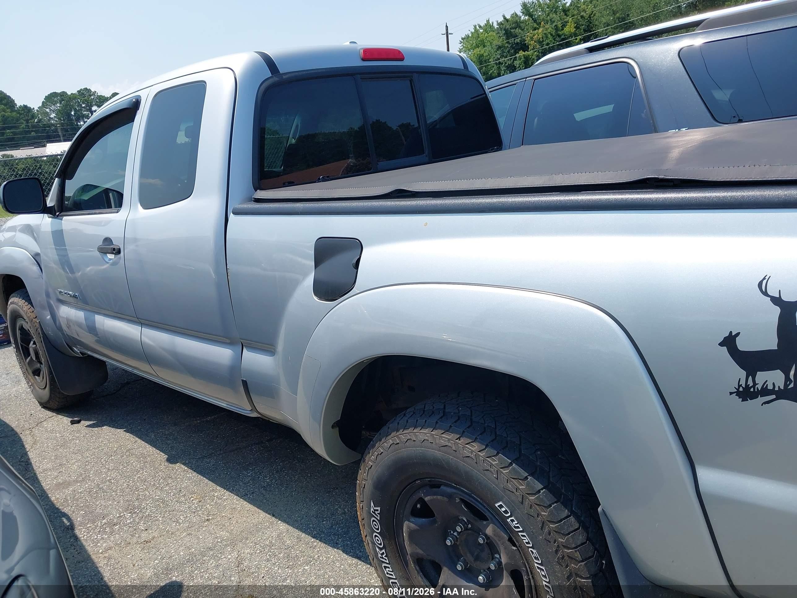 2010 Toyota Tacoma Base V6 Серебряный vin: 5TEUU4ENXAZ721865