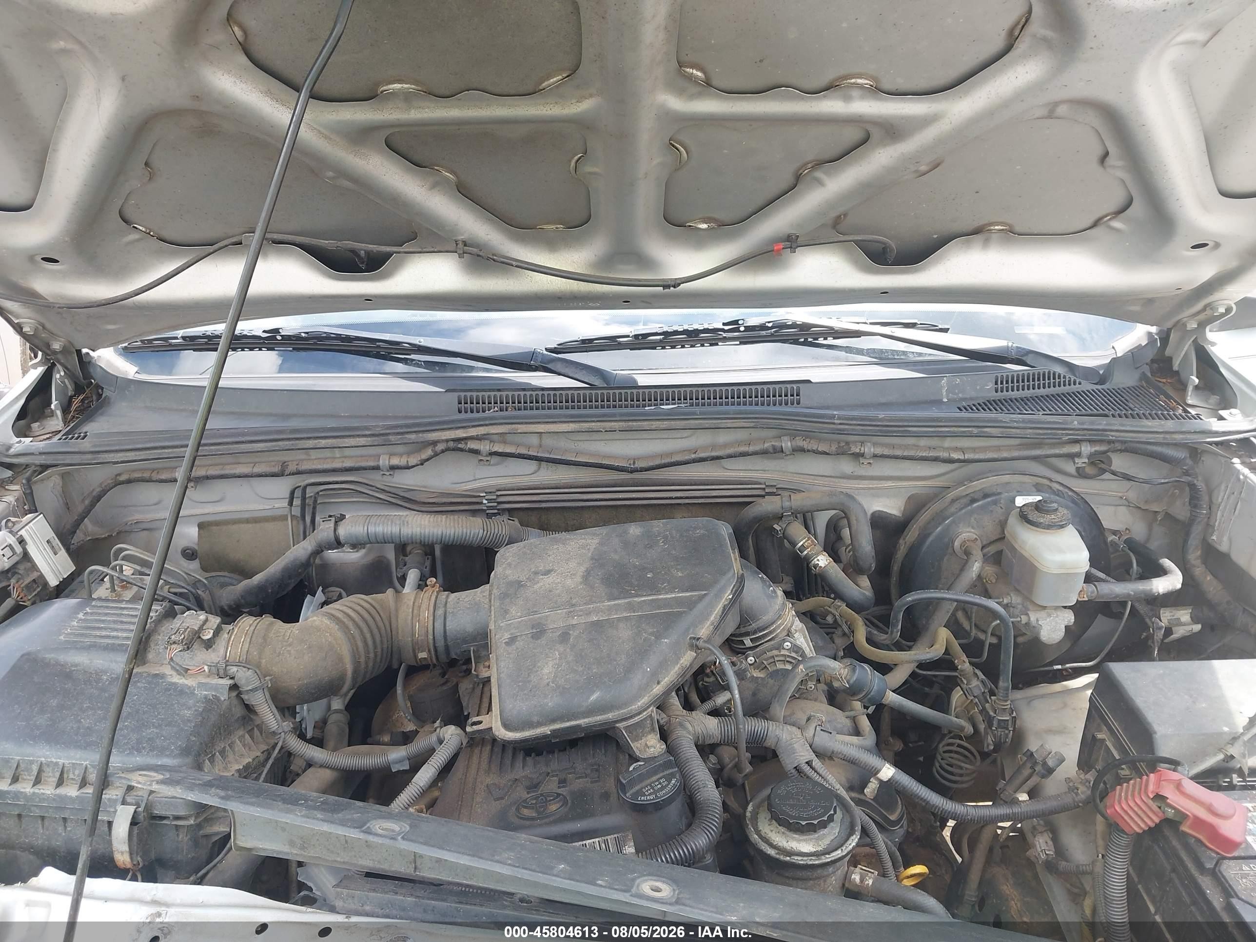 2008 Toyota Tacoma   Silver vin: 5TEUX42N08Z537041