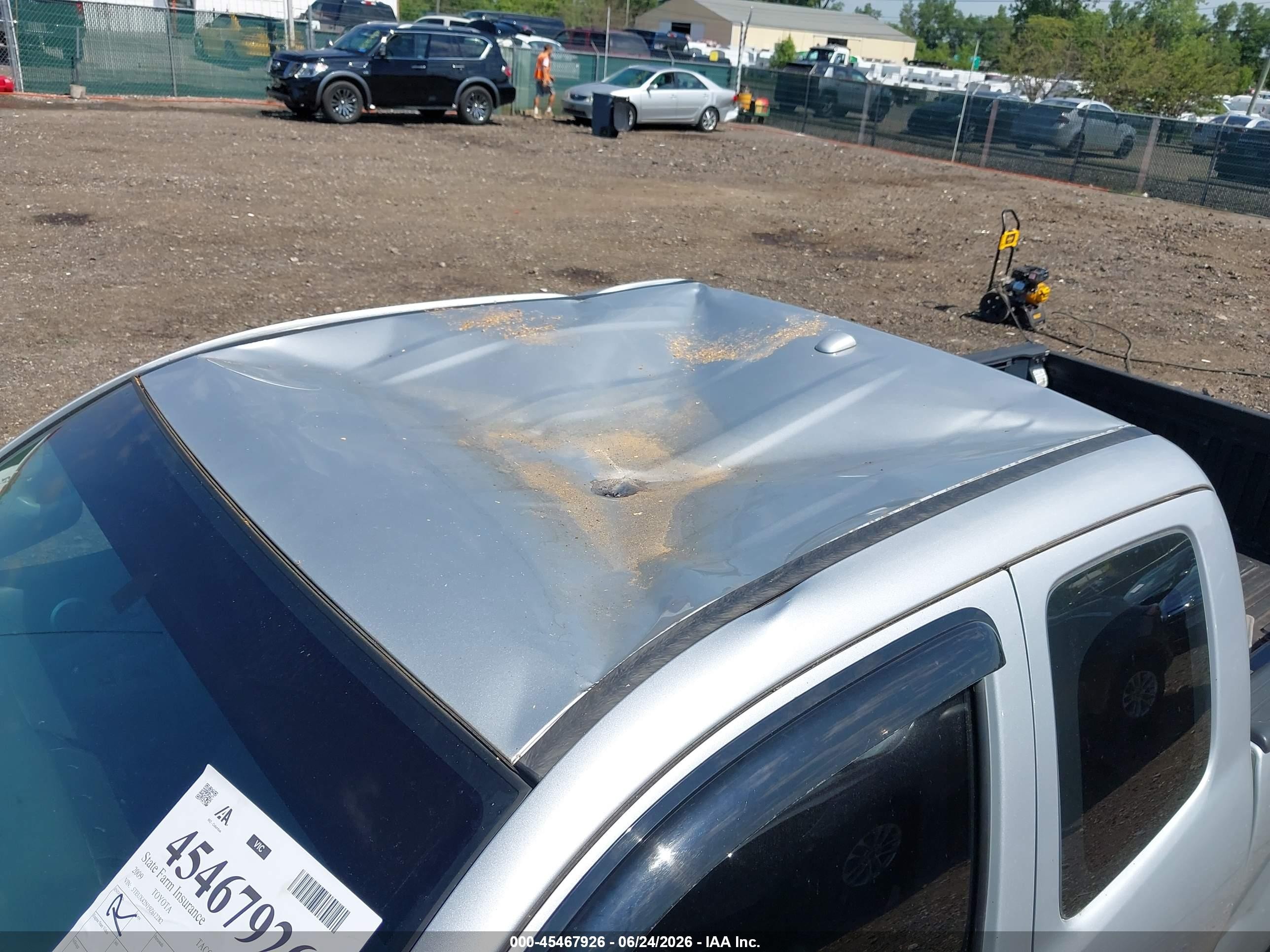 2009 Toyota Tacoma Silver vin: 5TEUX42N19Z612282