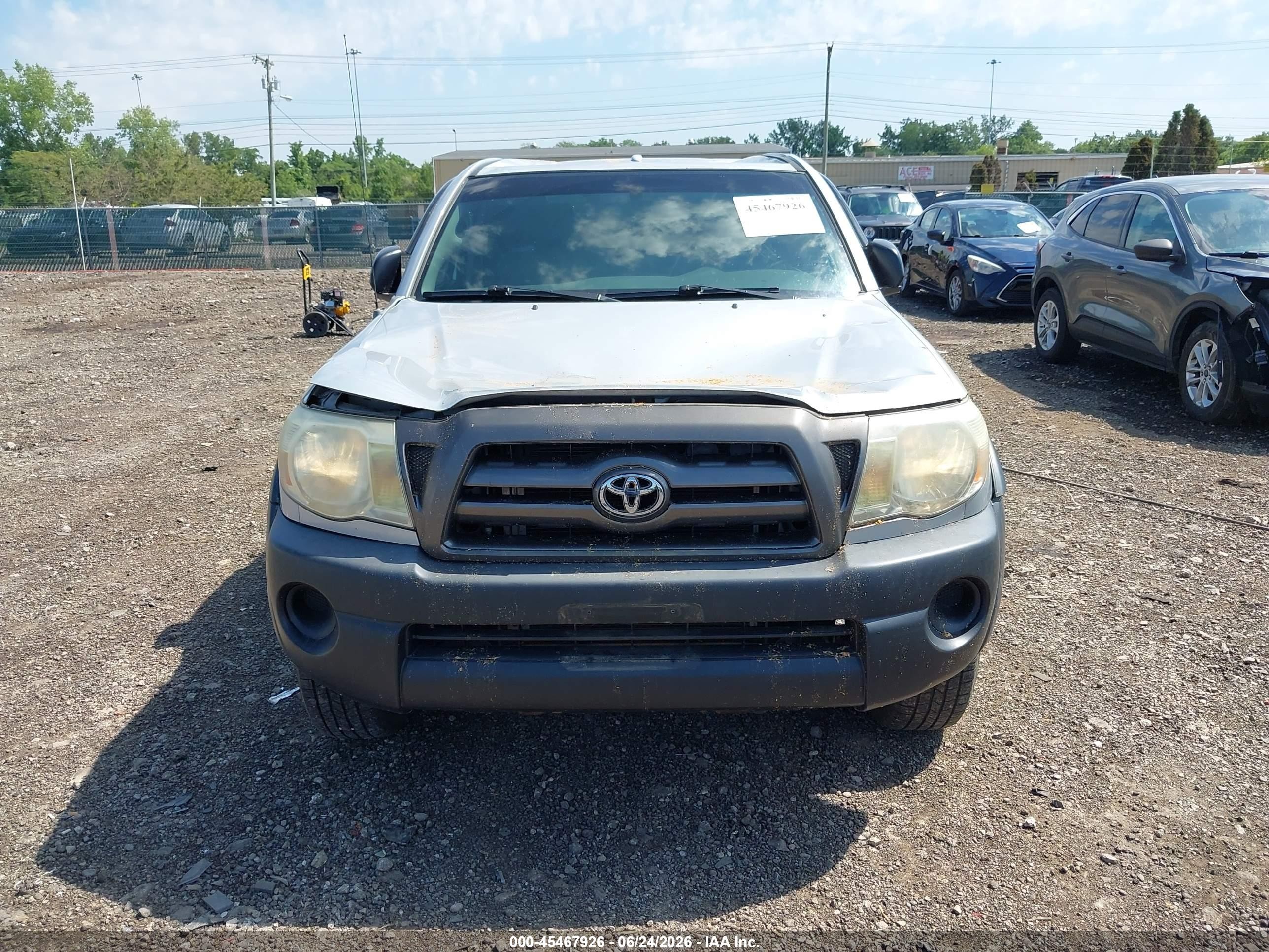 2009 Toyota Tacoma Silver vin: 5TEUX42N19Z612282