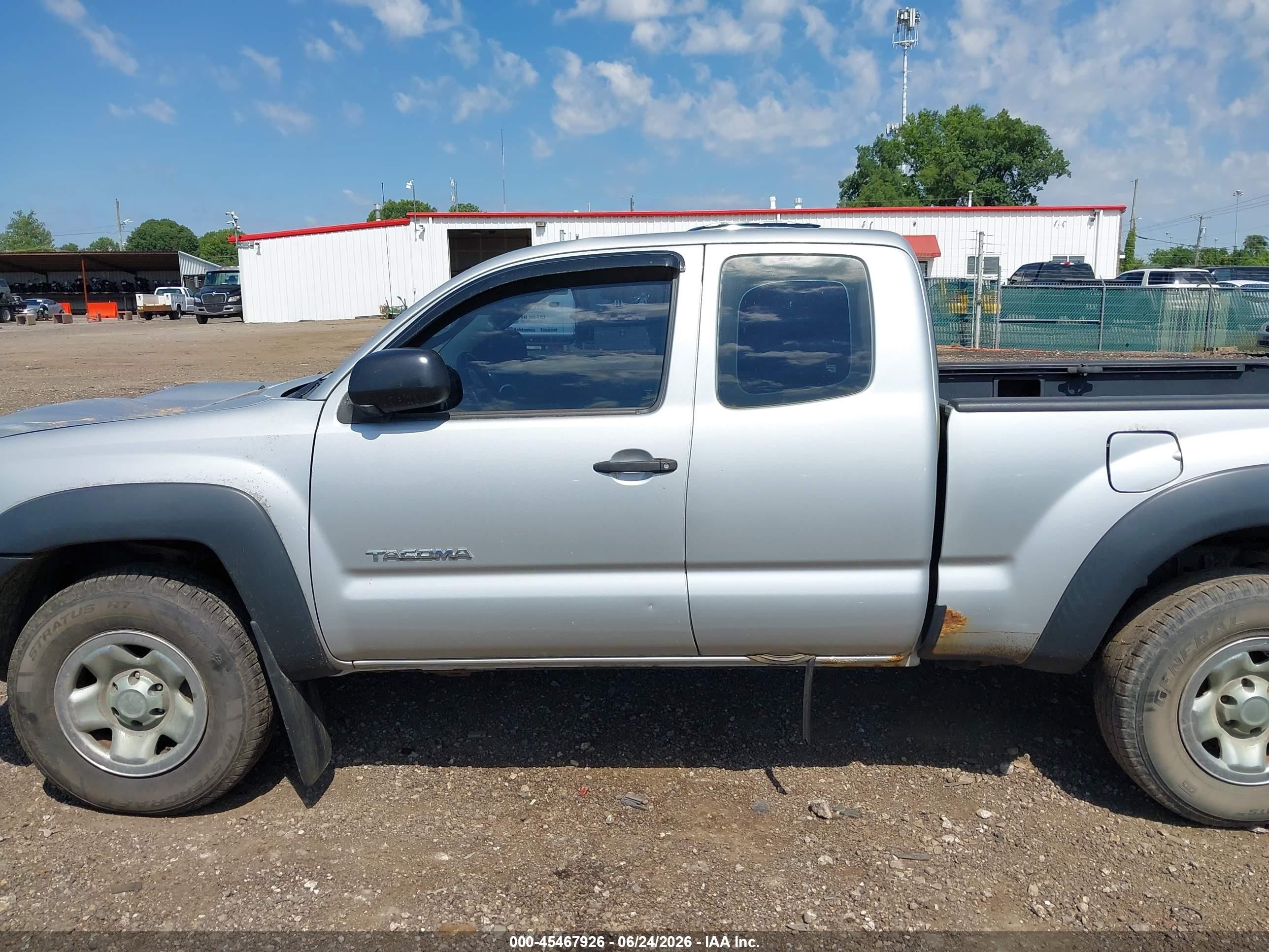 2009 Toyota Tacoma Silver vin: 5TEUX42N19Z612282