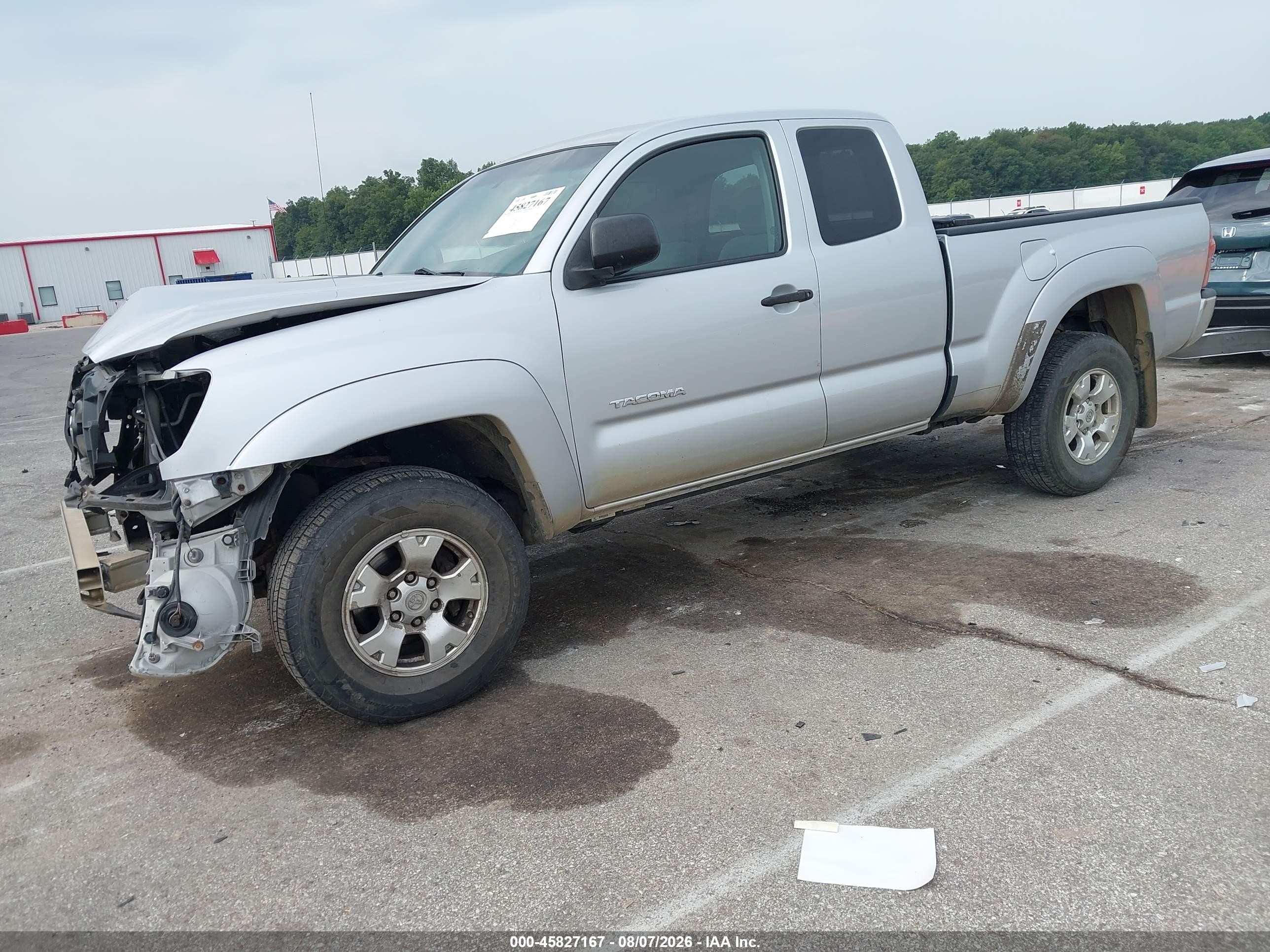 2007 Toyota Tacoma   Silver vin: 5TEUX42N27Z366646