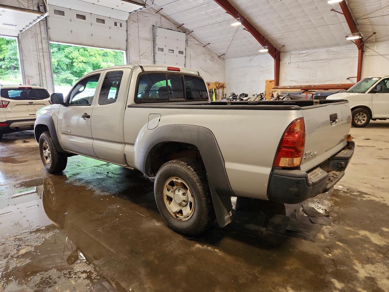 2007 Toyota Tacoma Base Серебряный vin: 5TEUX42N37Z365876
