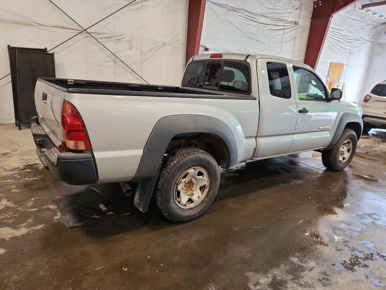 2007 Toyota Tacoma Base Серебряный vin: 5TEUX42N37Z365876