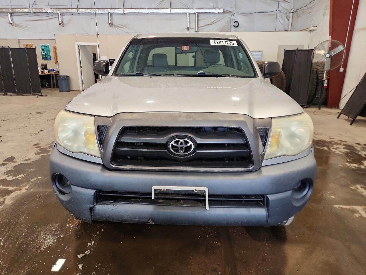 2007 Toyota Tacoma Base Серебряный vin: 5TEUX42N37Z365876