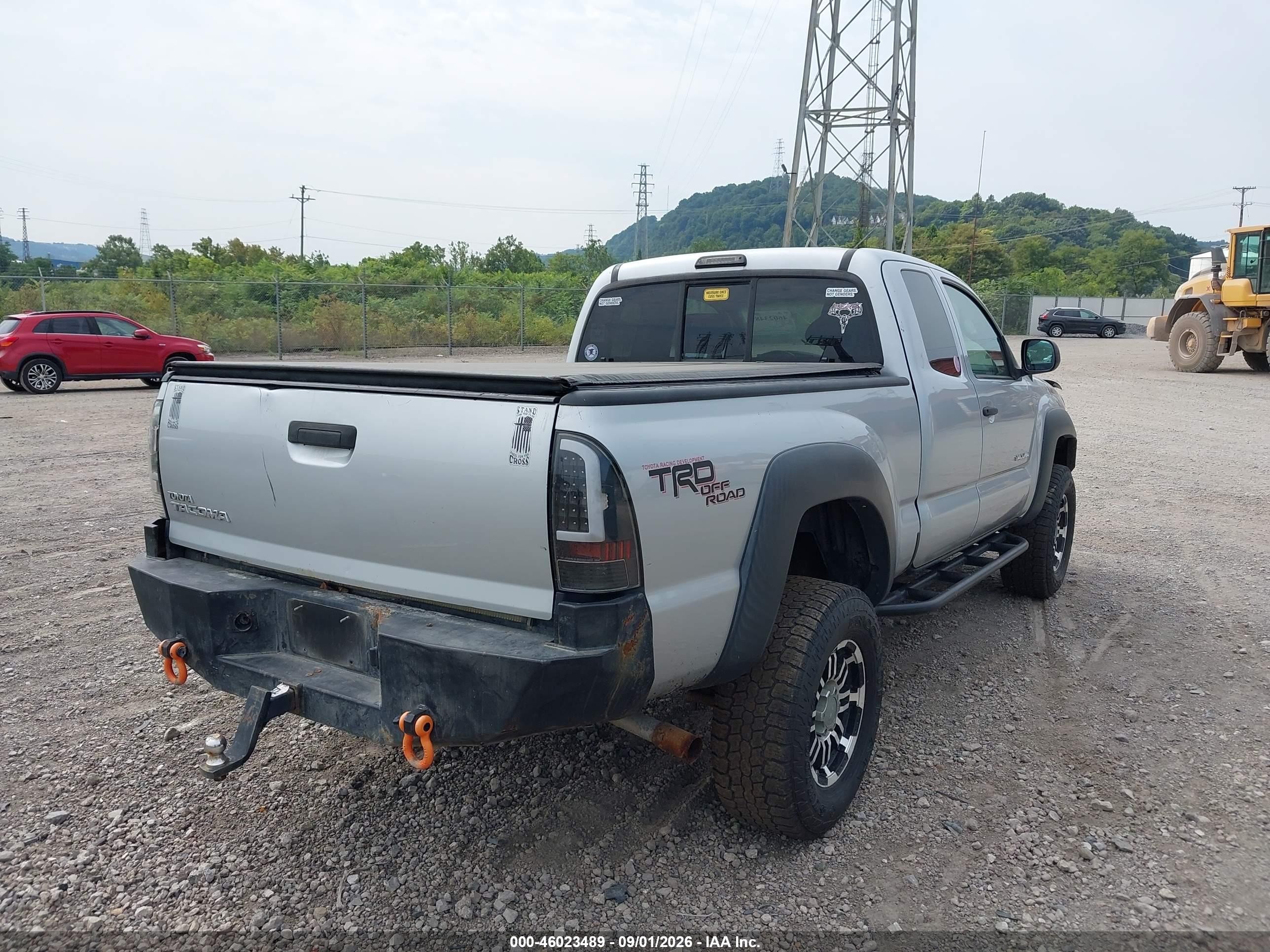 2008 Toyota Tacoma Access Cab Silver vin: 5TEUX42N48Z583391