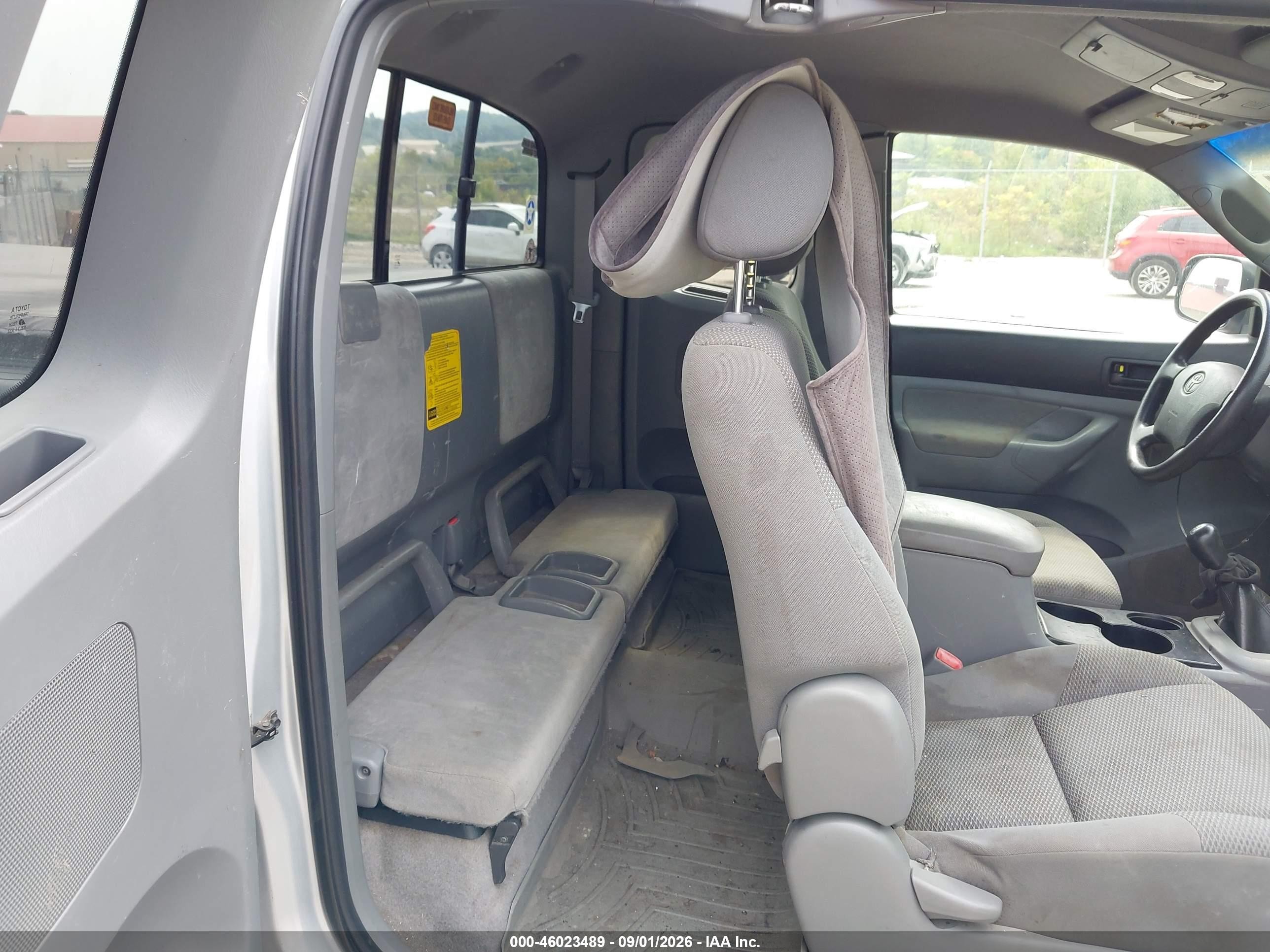 2008 Toyota Tacoma Access Cab Silver vin: 5TEUX42N48Z583391