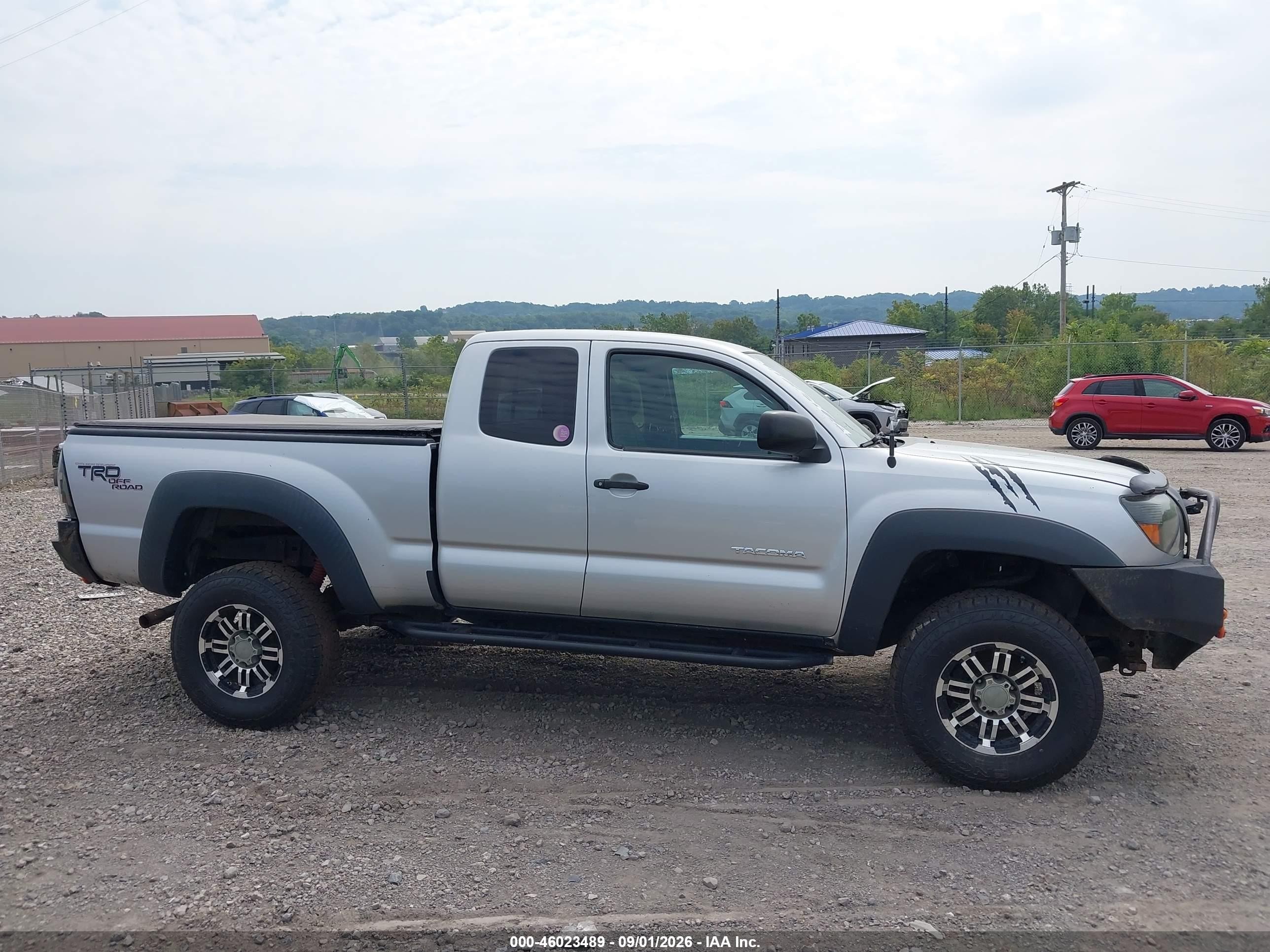 2008 Toyota Tacoma Access Cab Silver vin: 5TEUX42N48Z583391