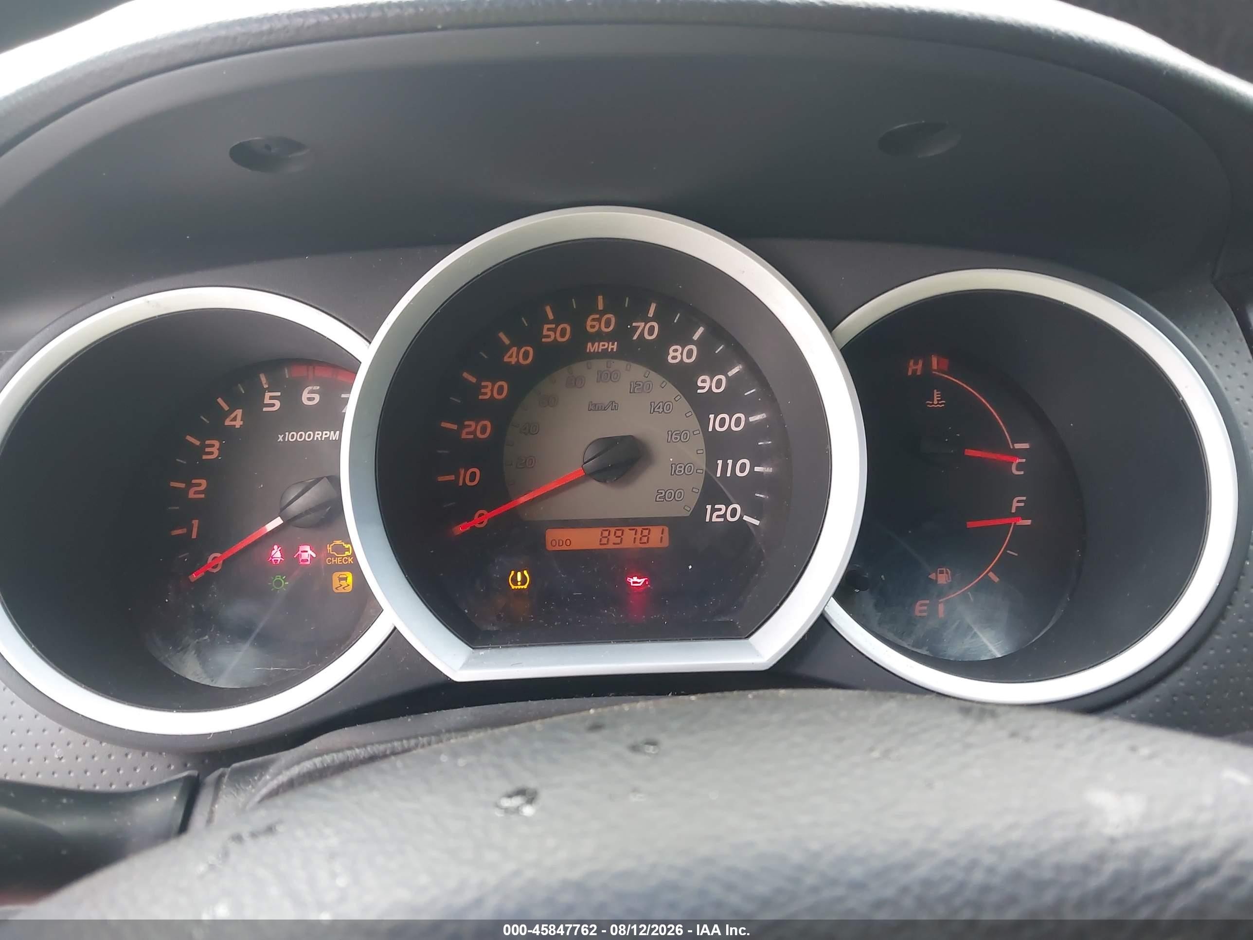 2009 Toyota Tacoma   White vin: 5TEUX42N49Z638469