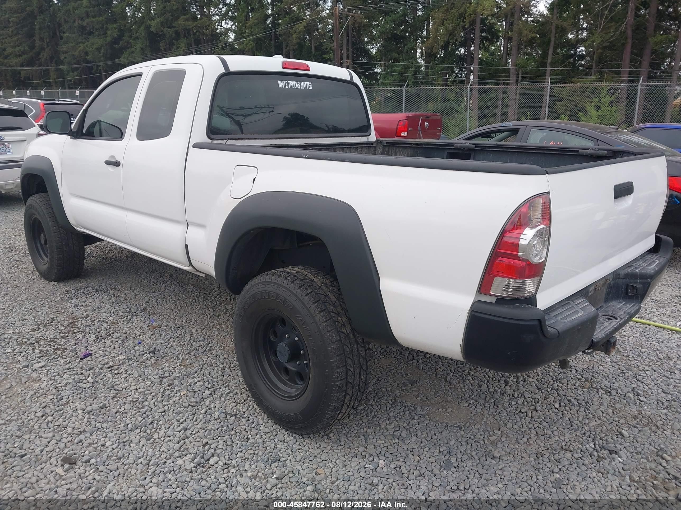 2009 Toyota Tacoma   White vin: 5TEUX42N49Z638469