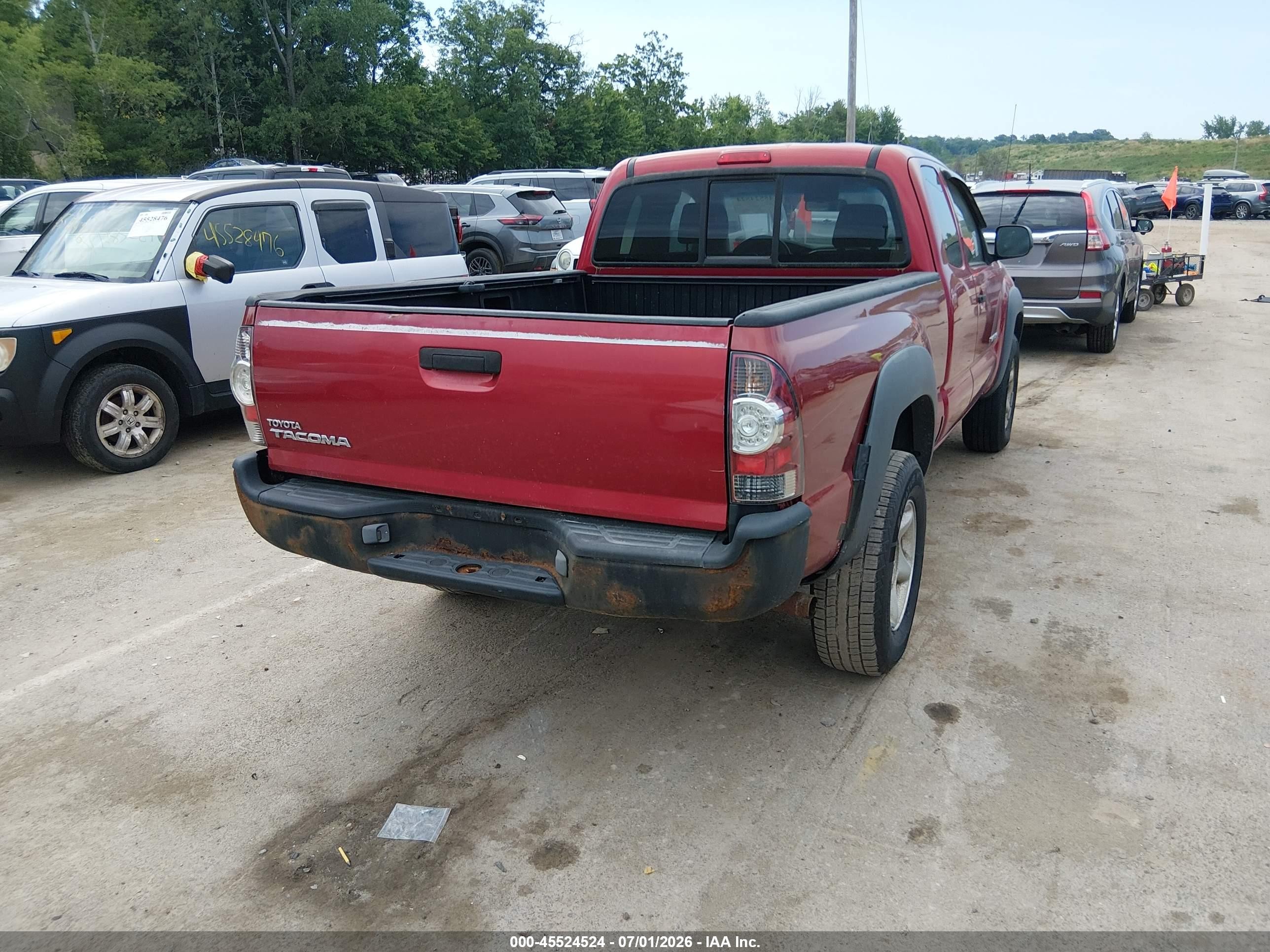 2006 Toyota Tacoma   Red vin: 5TEUX42N56Z214570