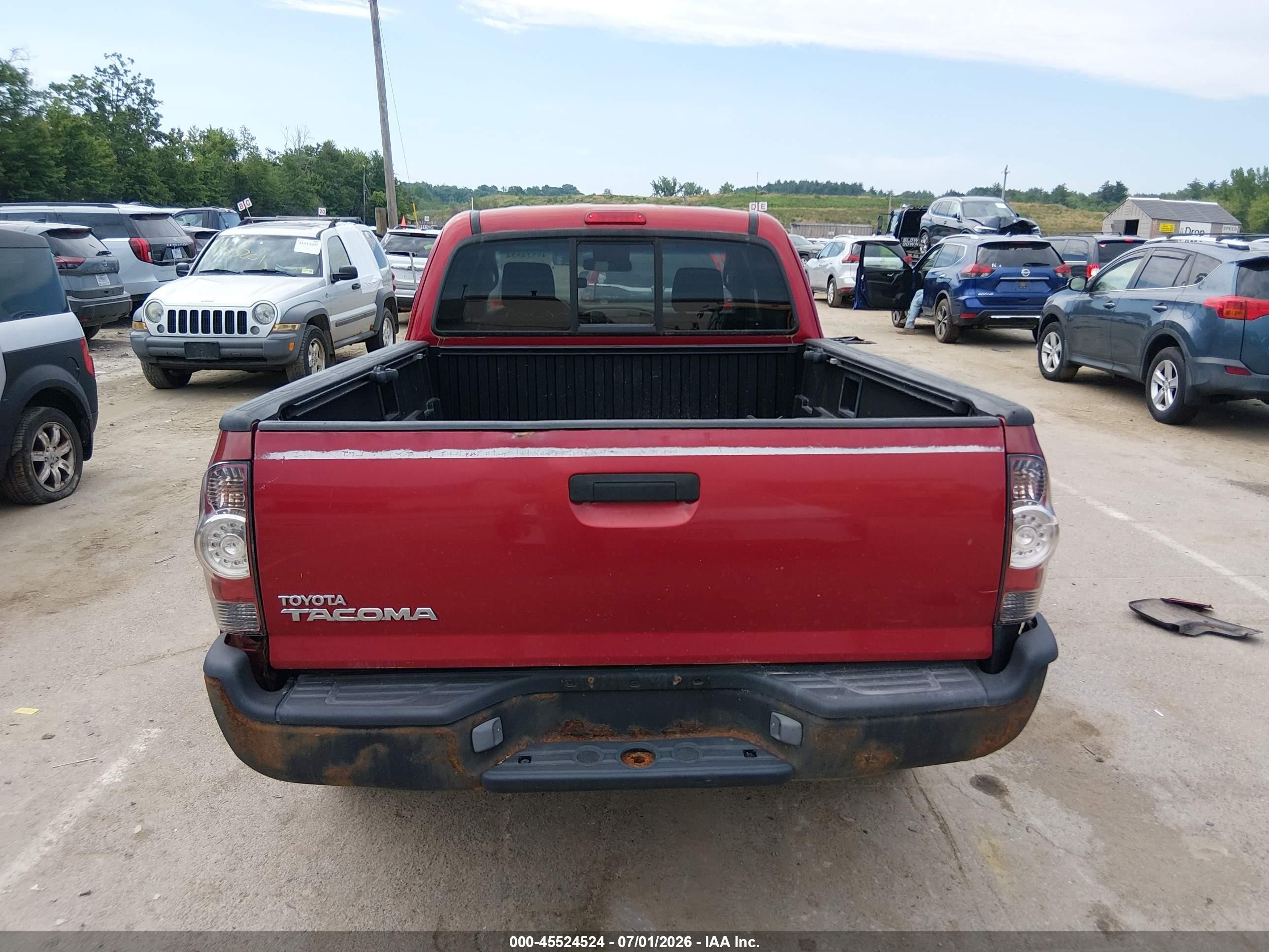 2006 Toyota Tacoma   Red vin: 5TEUX42N56Z214570