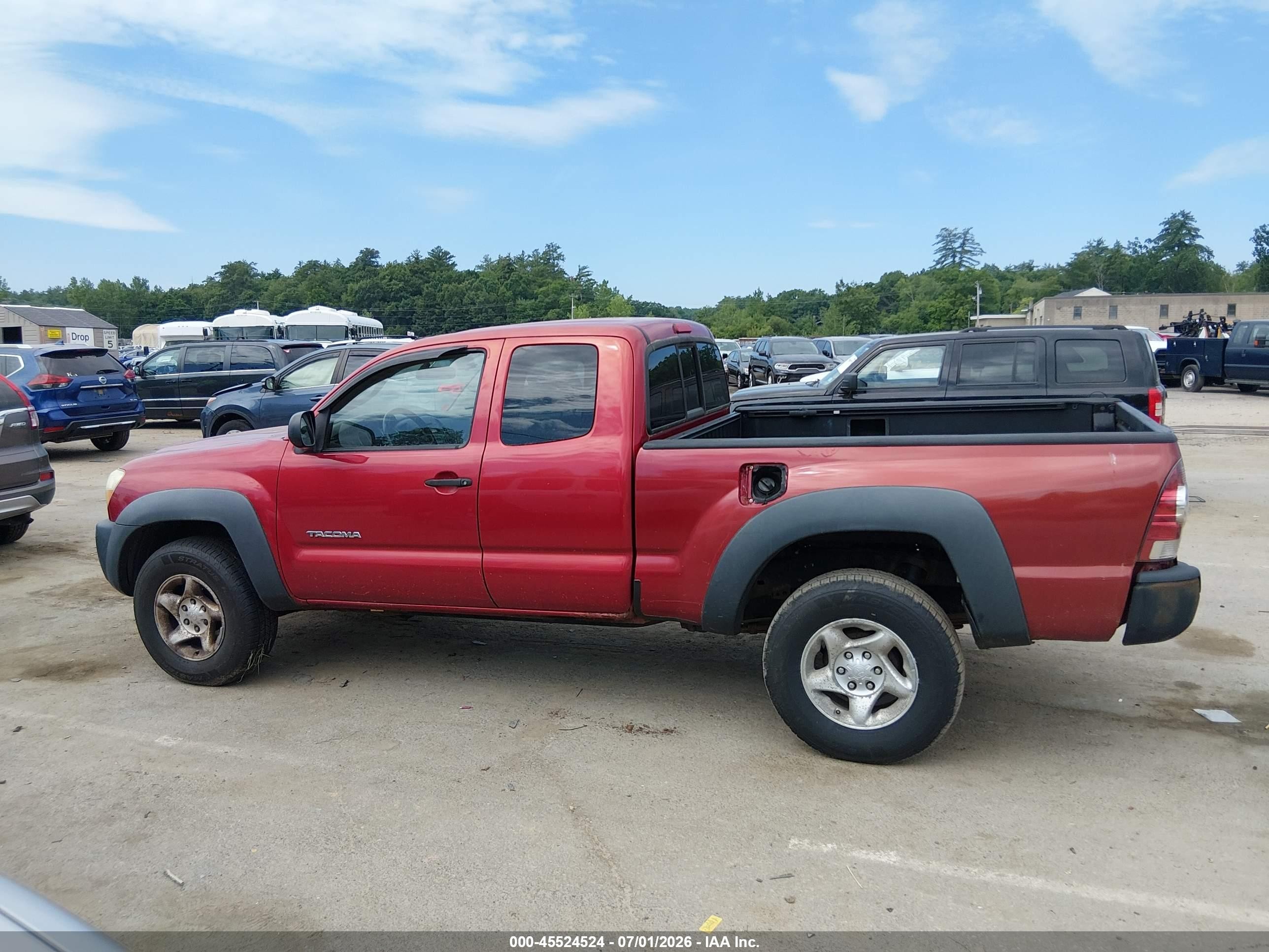 2006 Toyota Tacoma   Red vin: 5TEUX42N56Z214570