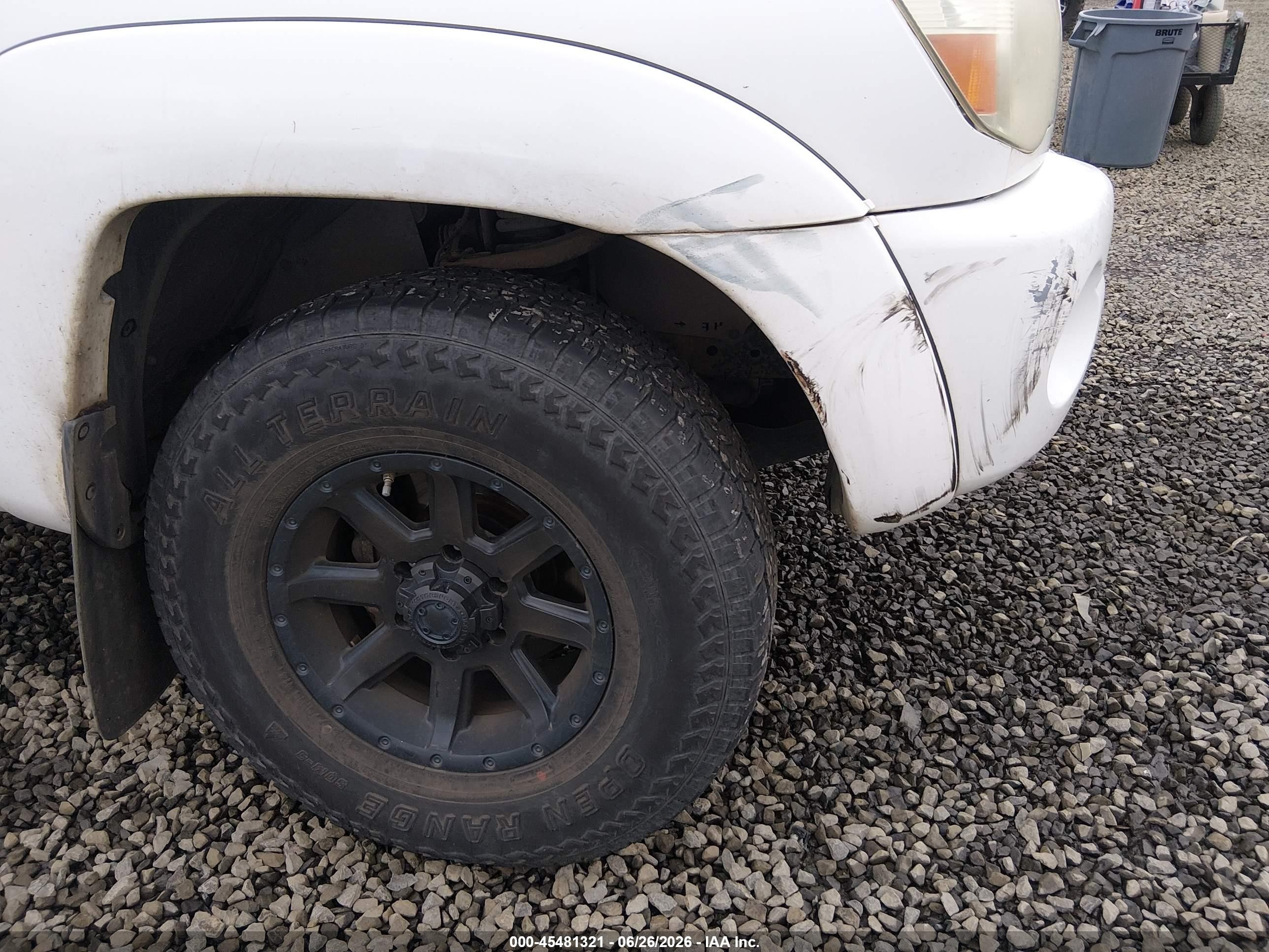 2008 Toyota Tacoma   Белый vin: 5TEUX42N58Z482019