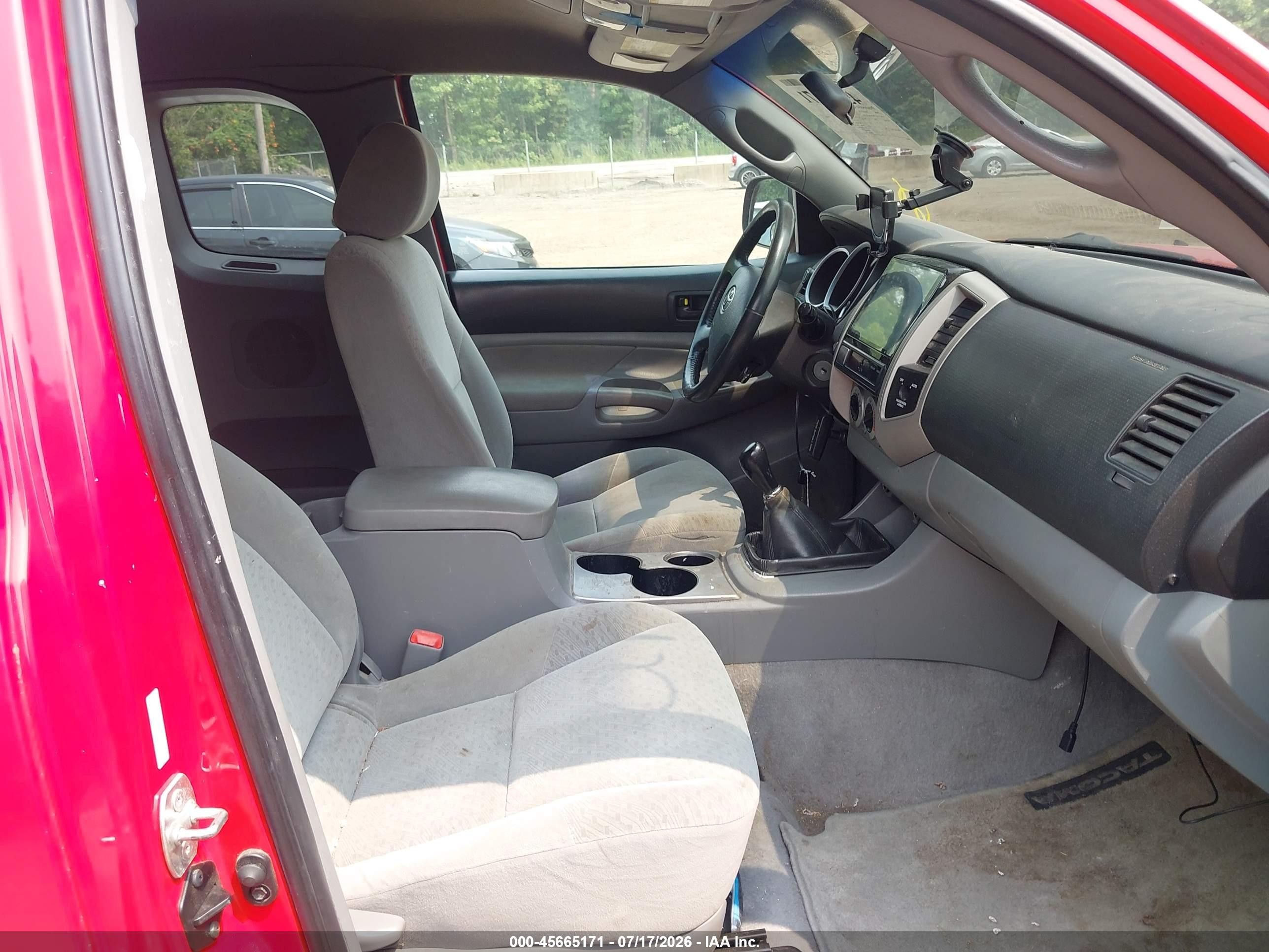 2008 Toyota Tacoma   Red vin: 5TEUX42N58Z531381