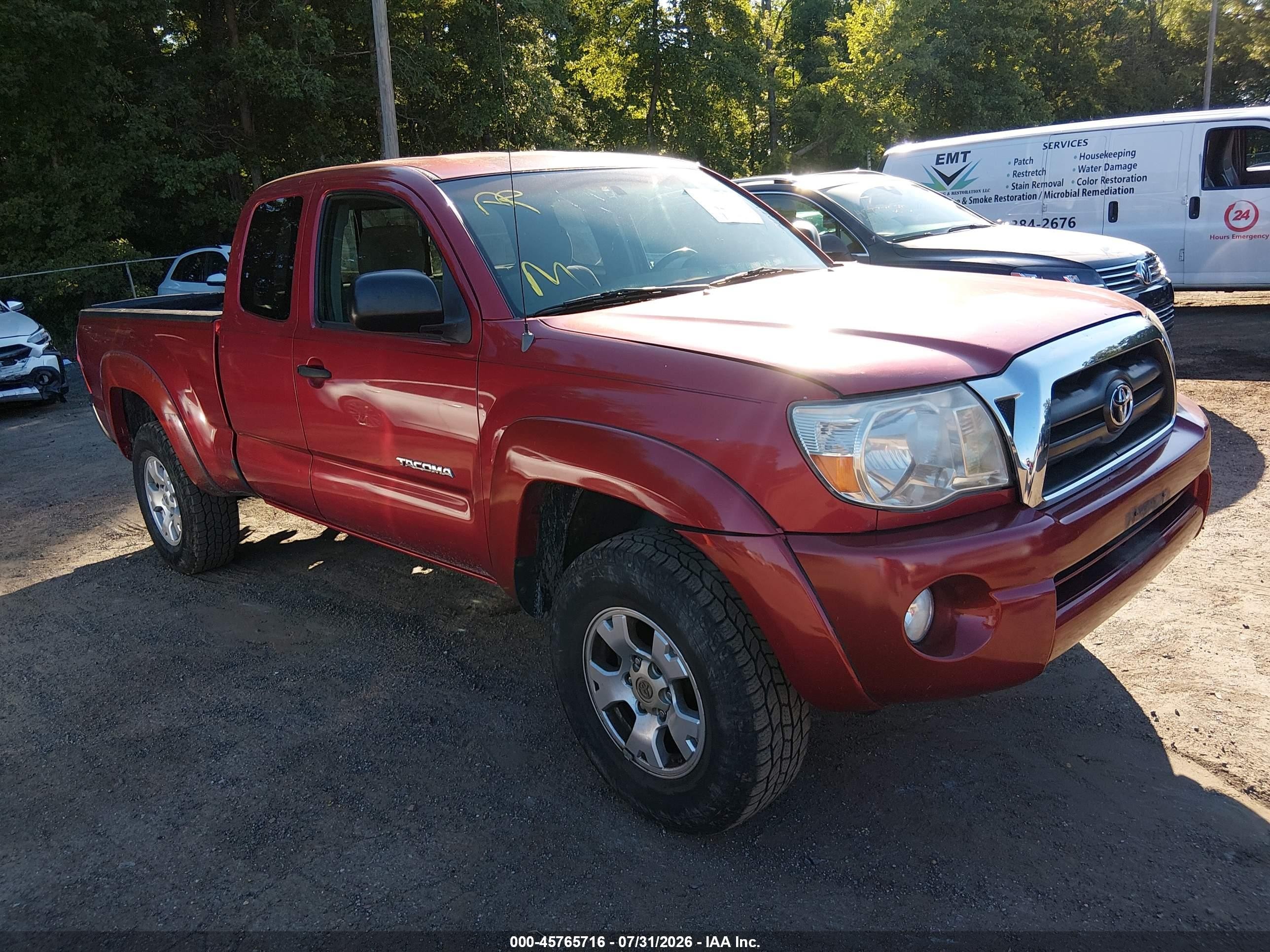 2007 Toyota Tacoma   Red vin: 5TEUX42N67Z325694