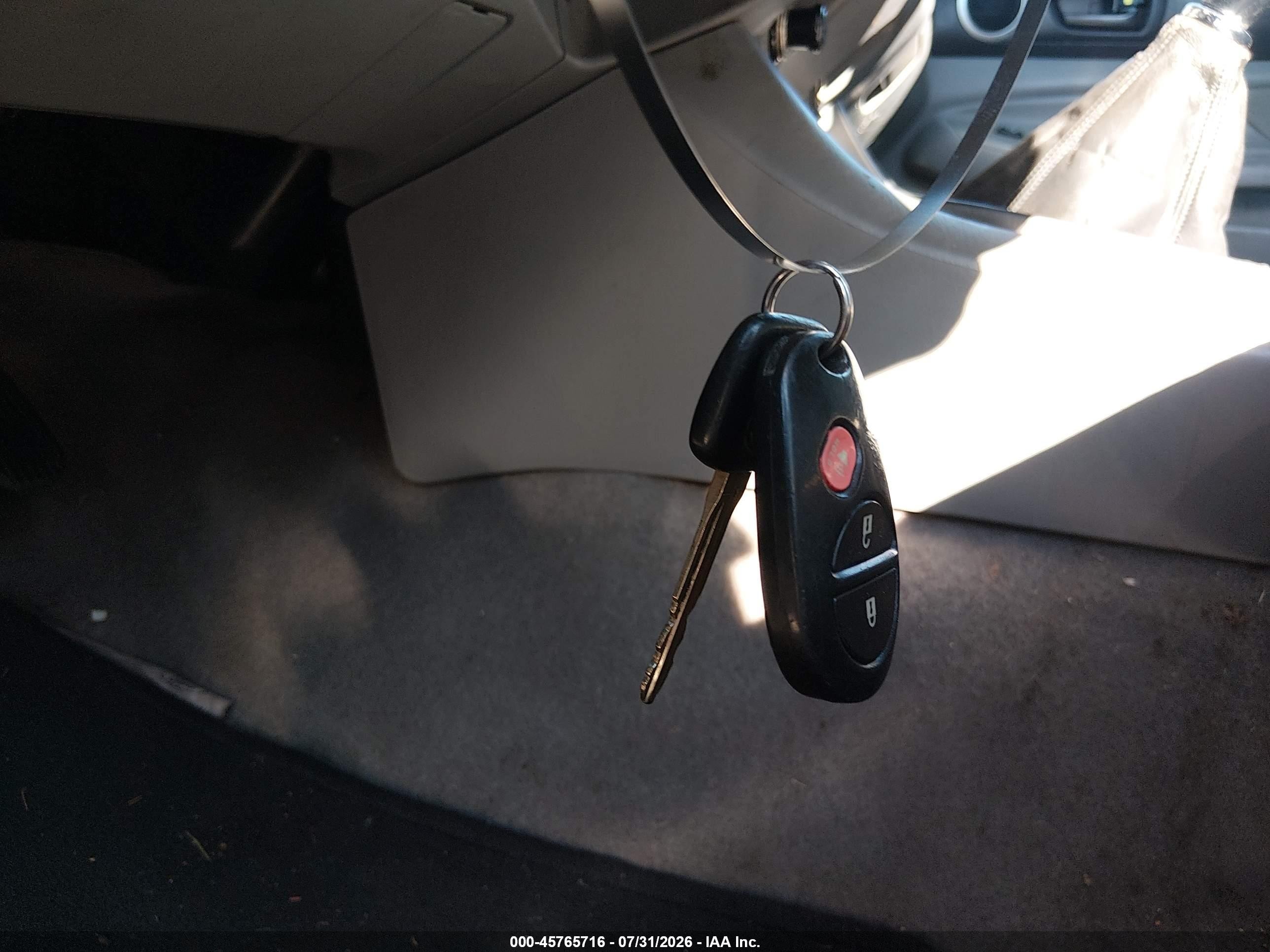 2007 Toyota Tacoma   Red vin: 5TEUX42N67Z325694