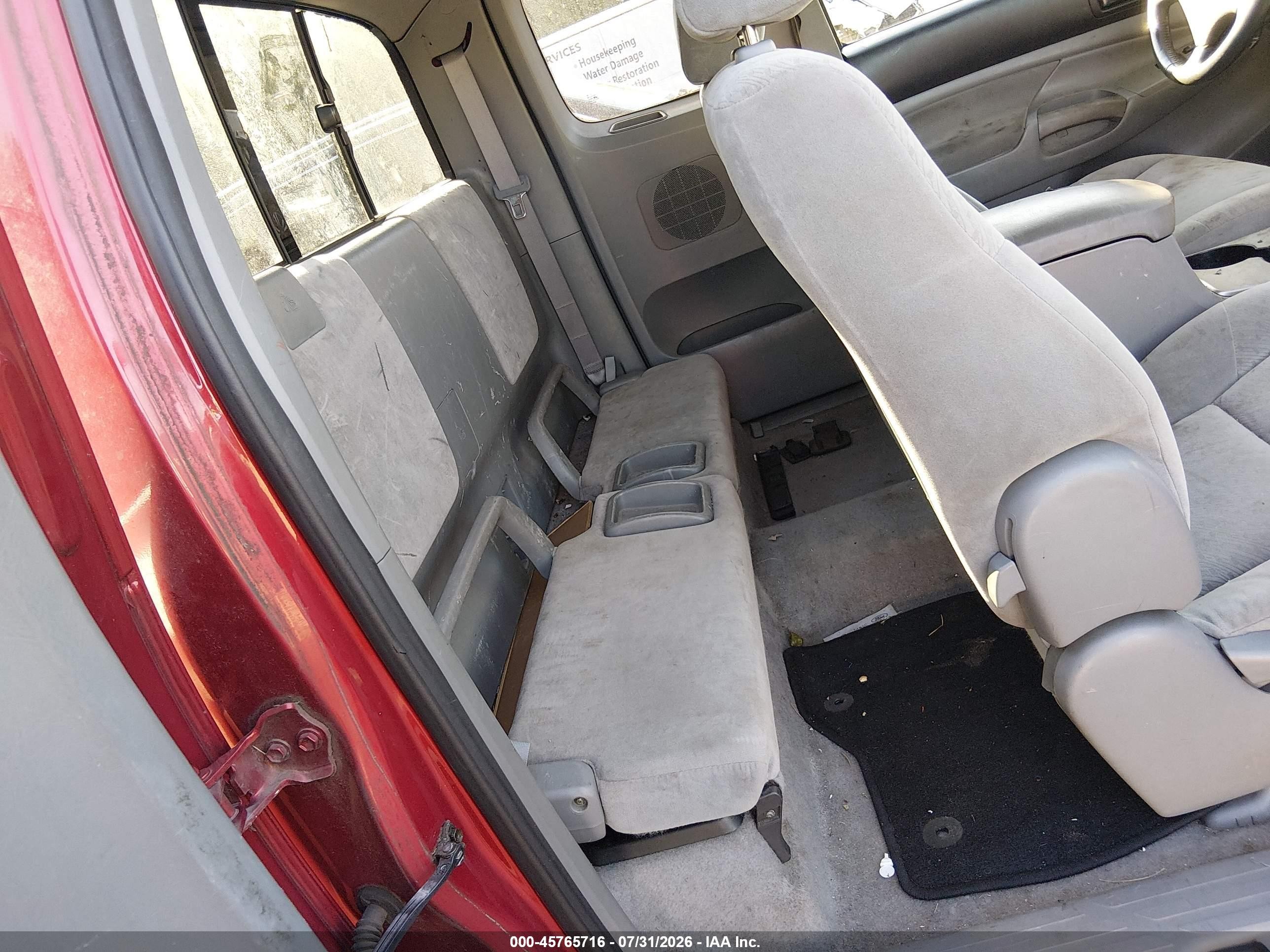 2007 Toyota Tacoma   Red vin: 5TEUX42N67Z325694