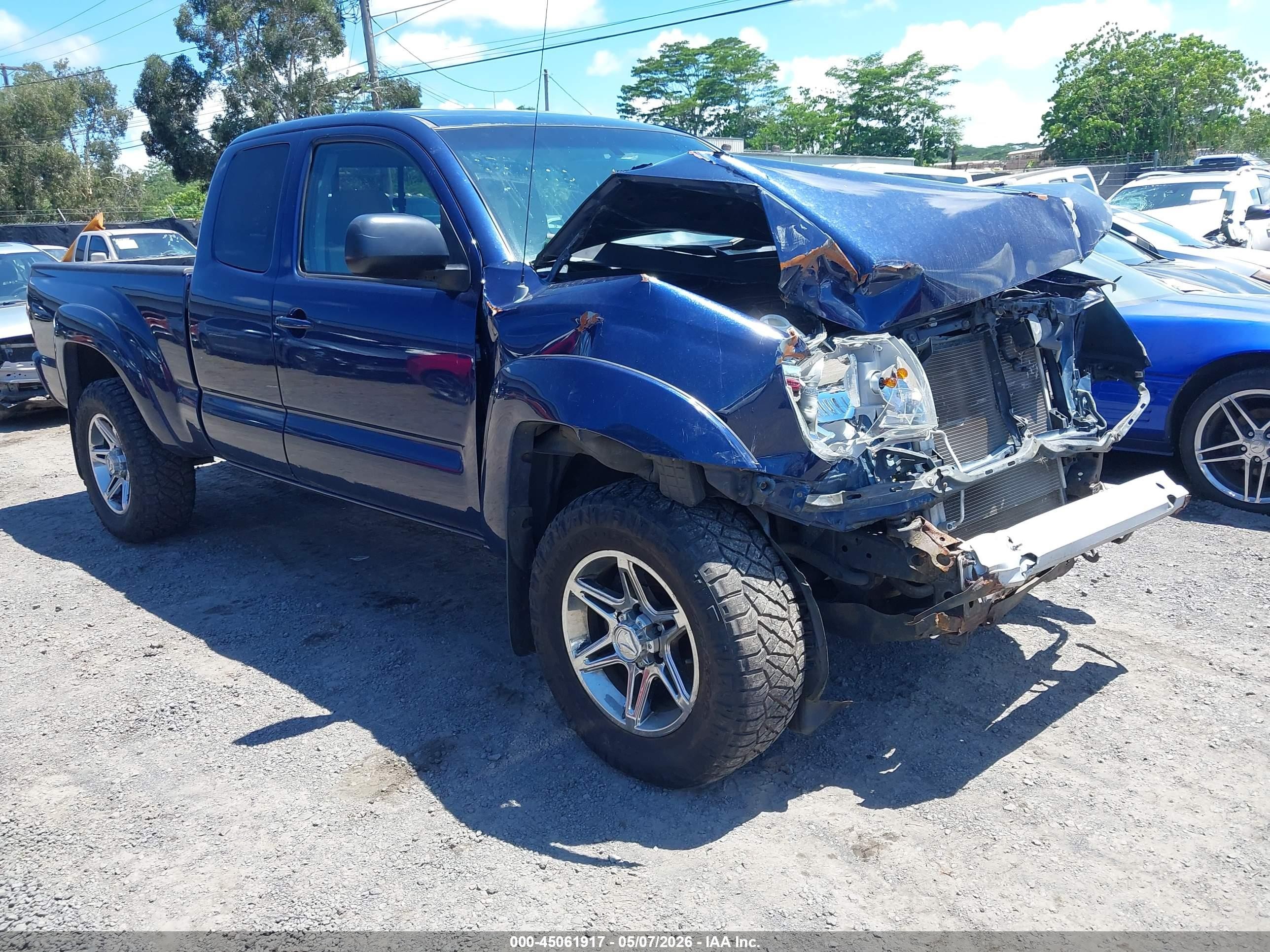 2005 Toyota Tacoma   Blue vin: 5TEUX42N85Z133559