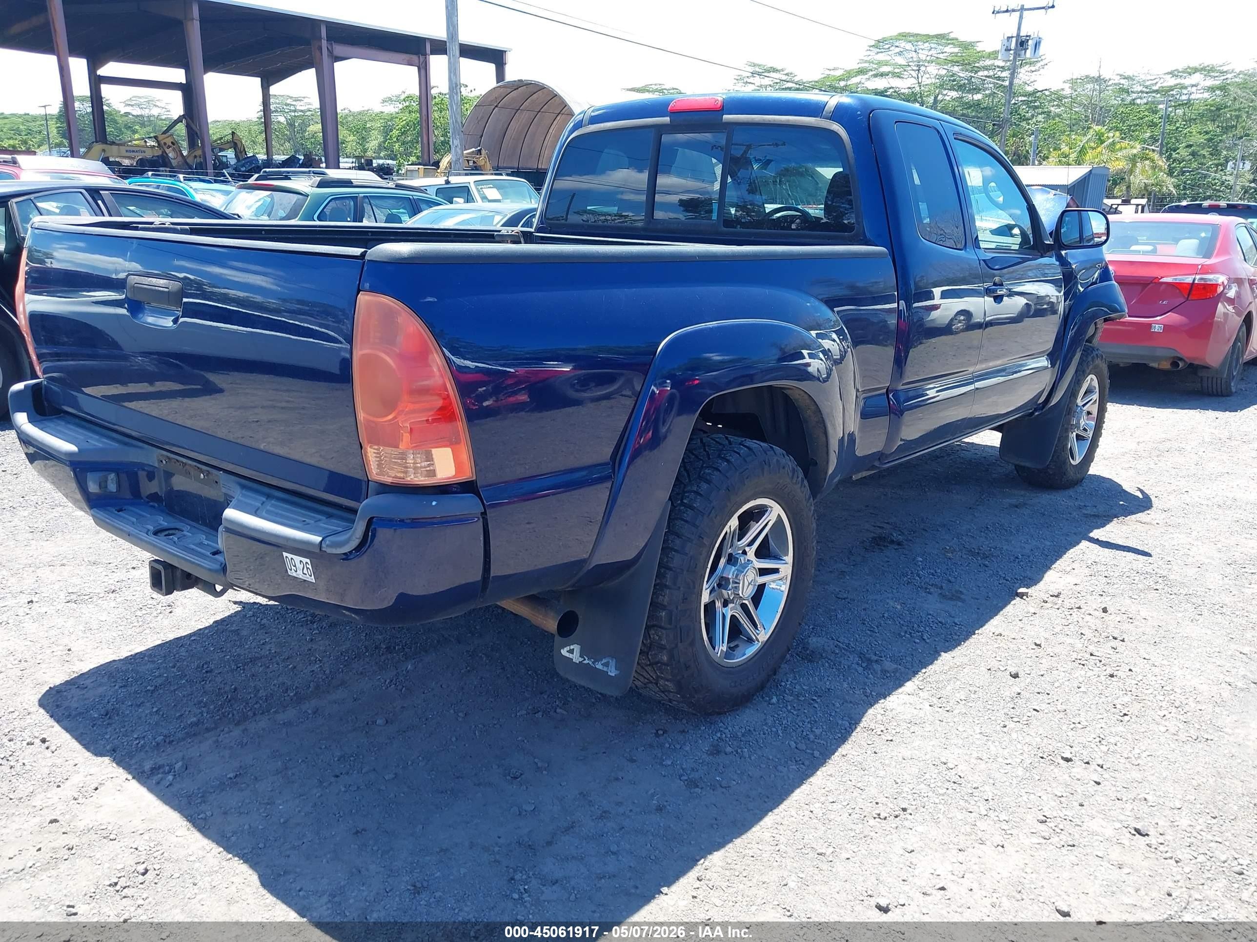 2005 Toyota Tacoma   Blue vin: 5TEUX42N85Z133559