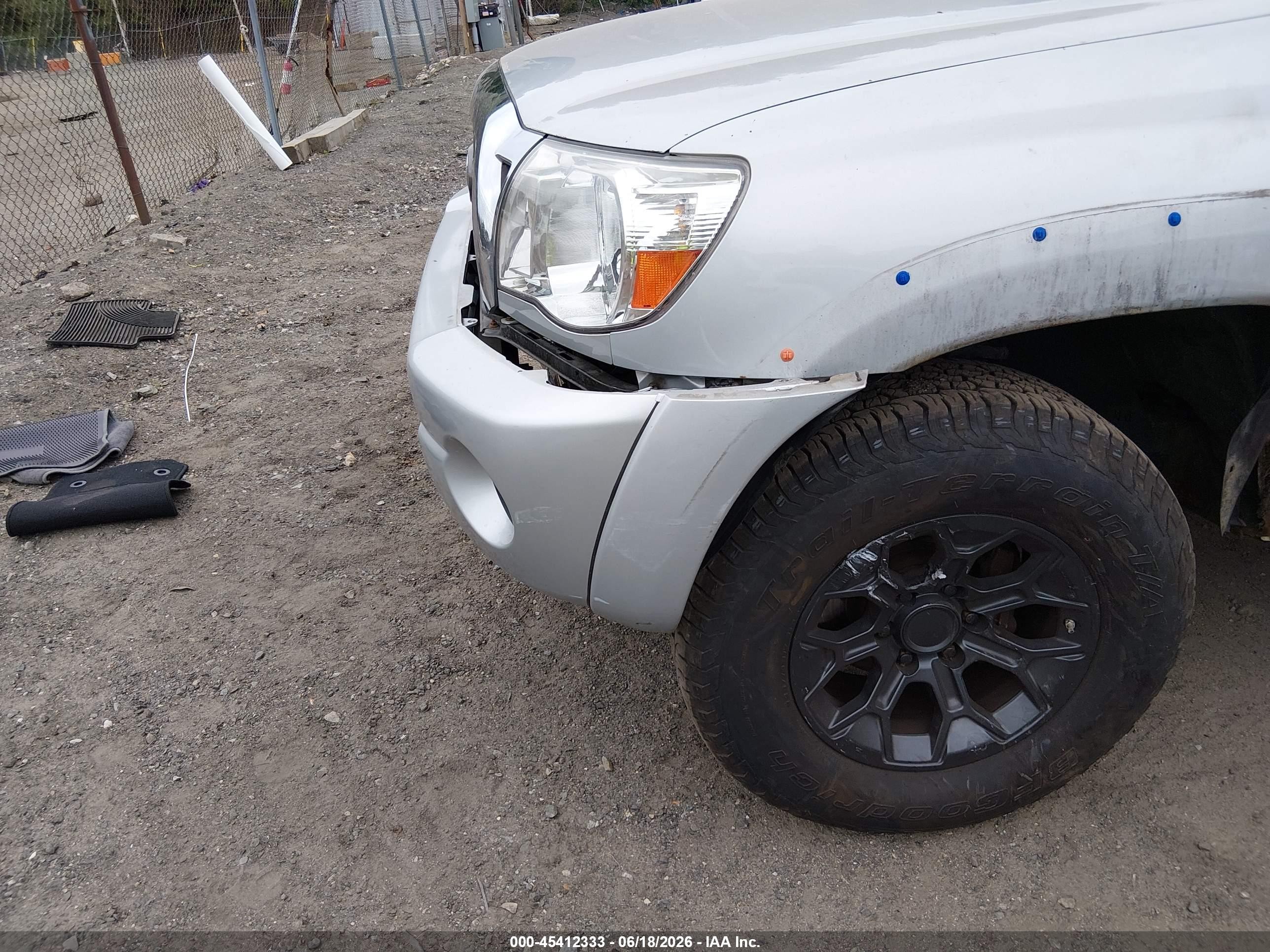 2009 Toyota Tacoma Silver vin: 5TEUX42N89Z643335