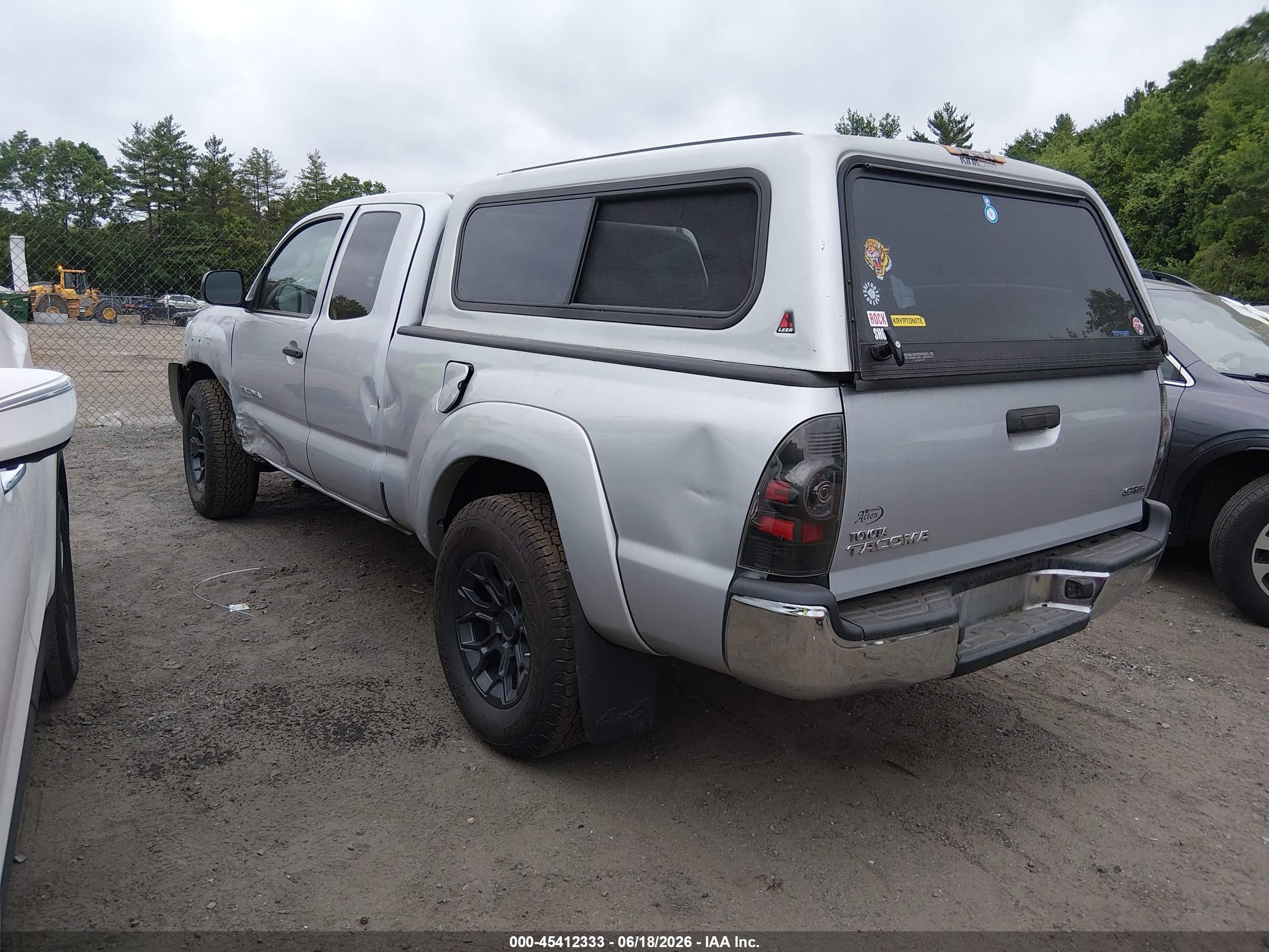 2009 Toyota Tacoma Silver vin: 5TEUX42N89Z643335