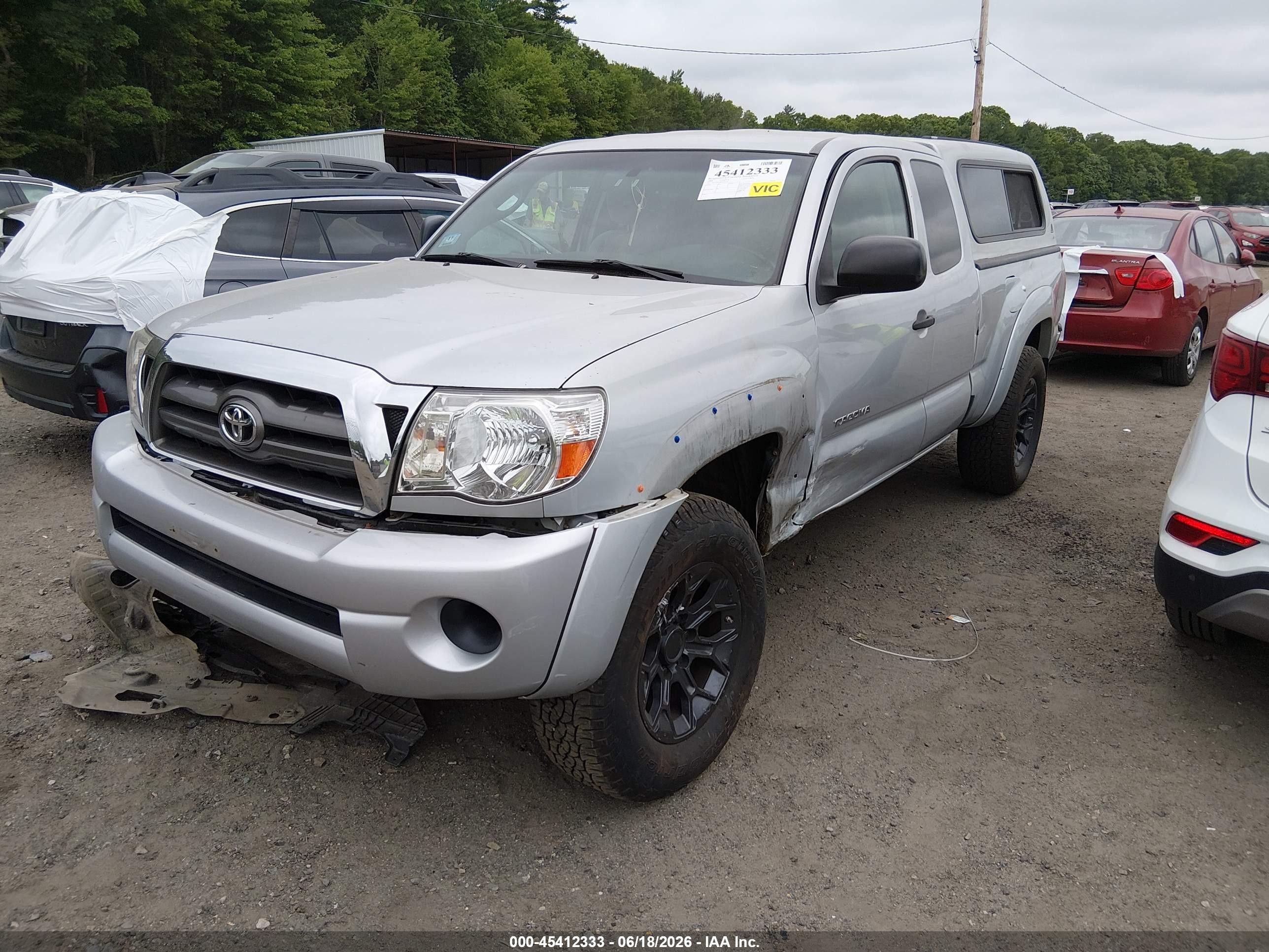 2009 Toyota Tacoma Silver vin: 5TEUX42N89Z643335