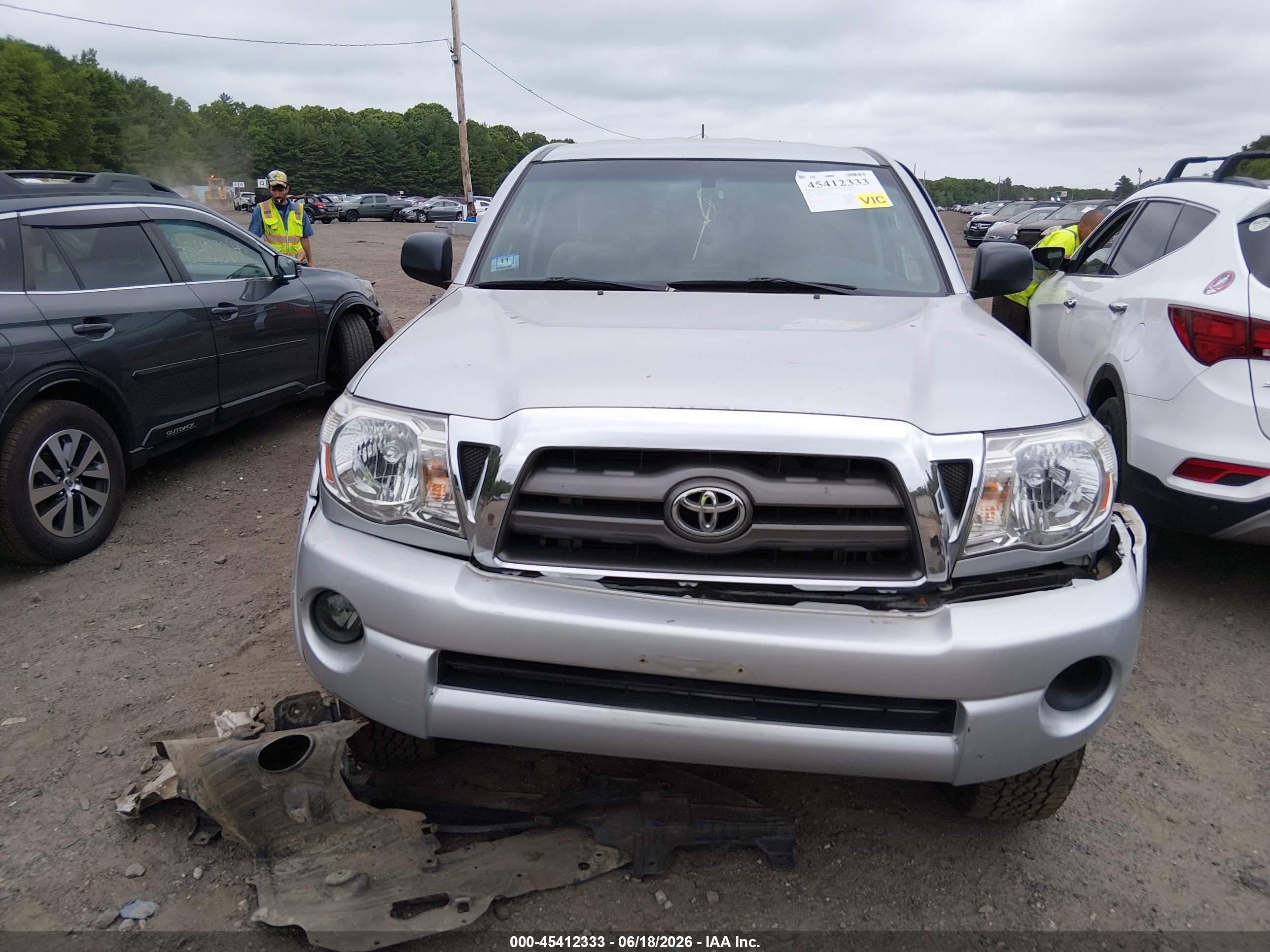 2009 Toyota Tacoma Silver vin: 5TEUX42N89Z643335
