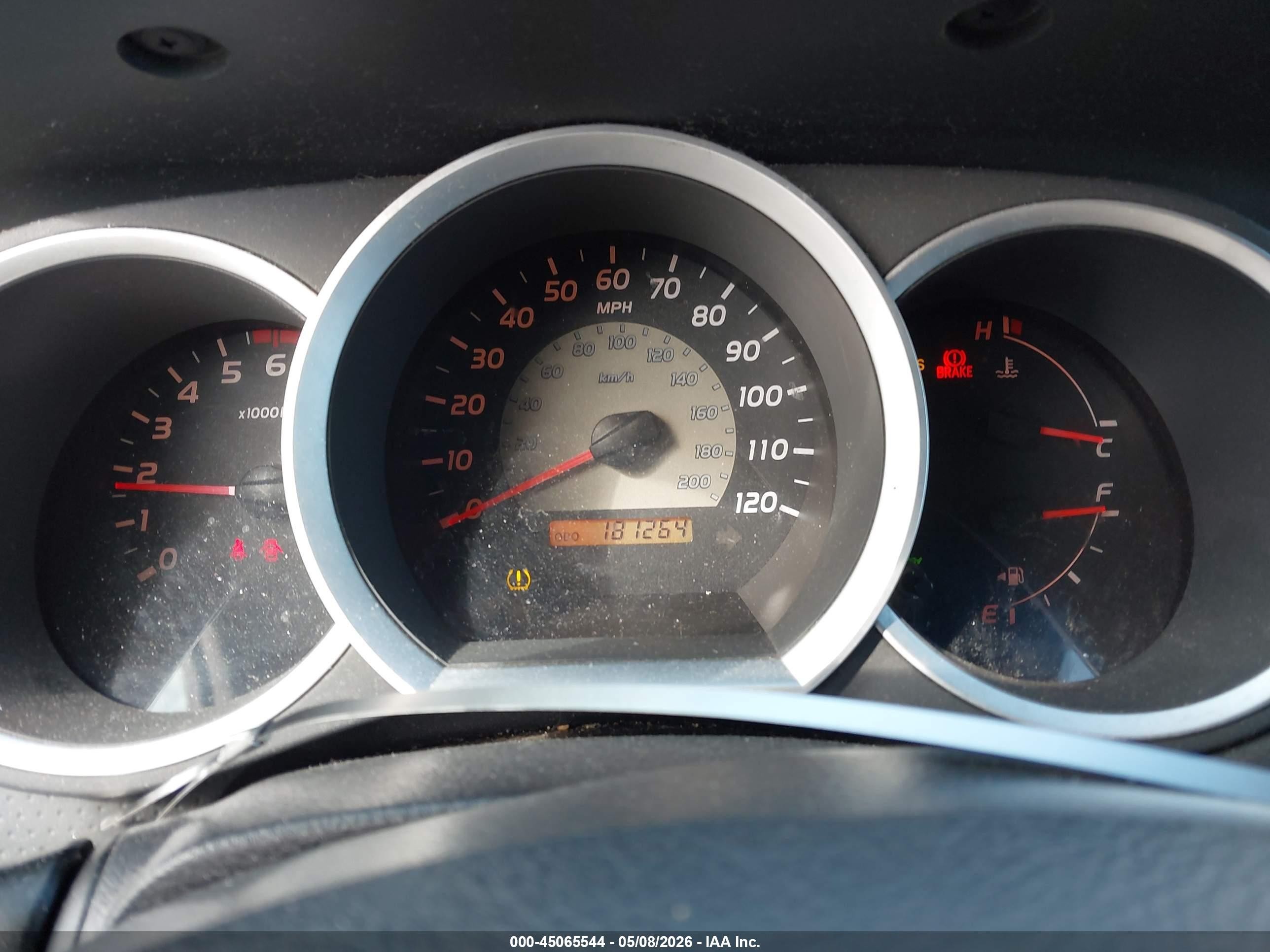 2006 Toyota Tacoma   Red vin: 5TEUX42N96Z304952