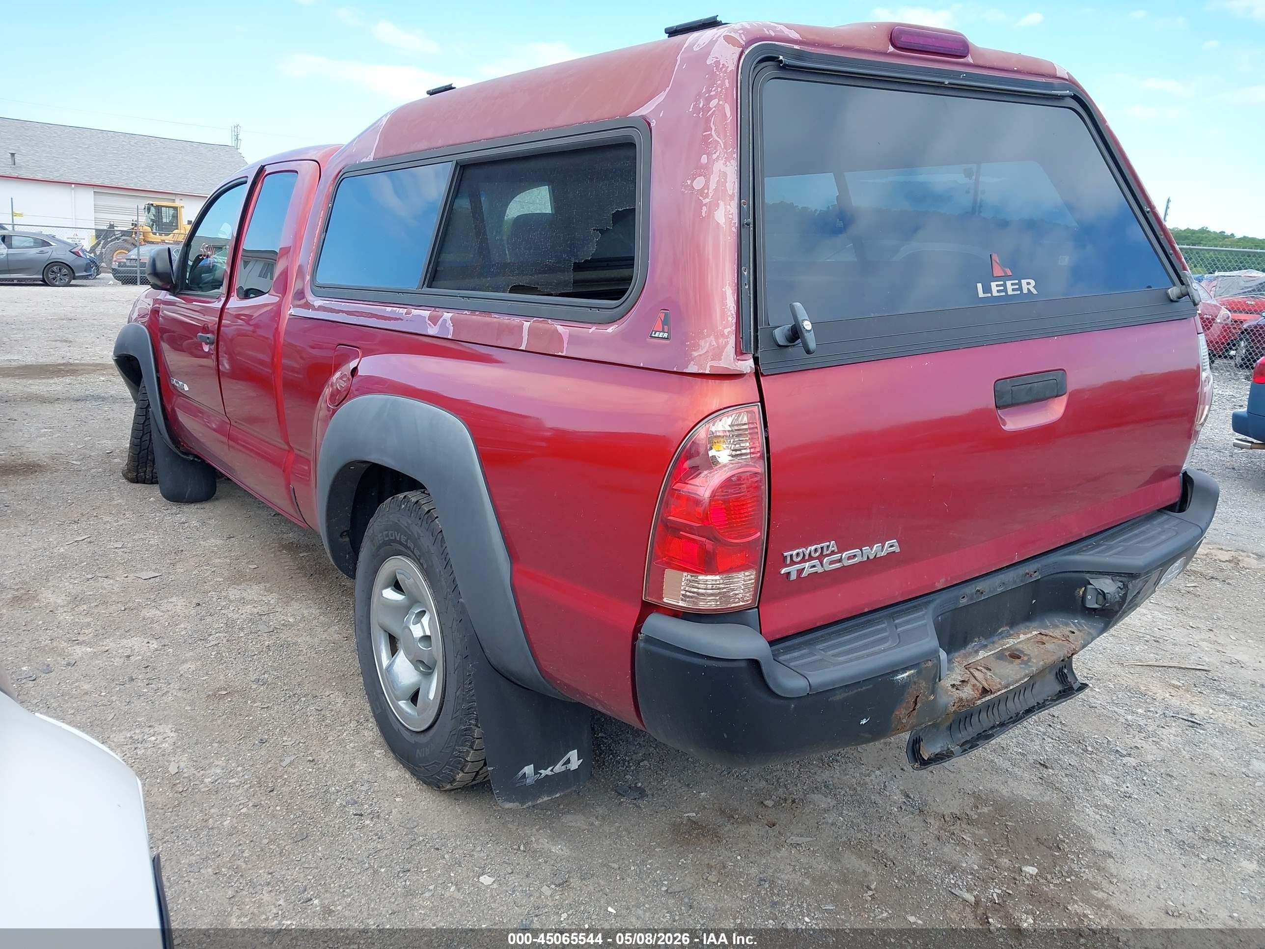 2006 Toyota Tacoma   Red vin: 5TEUX42N96Z304952