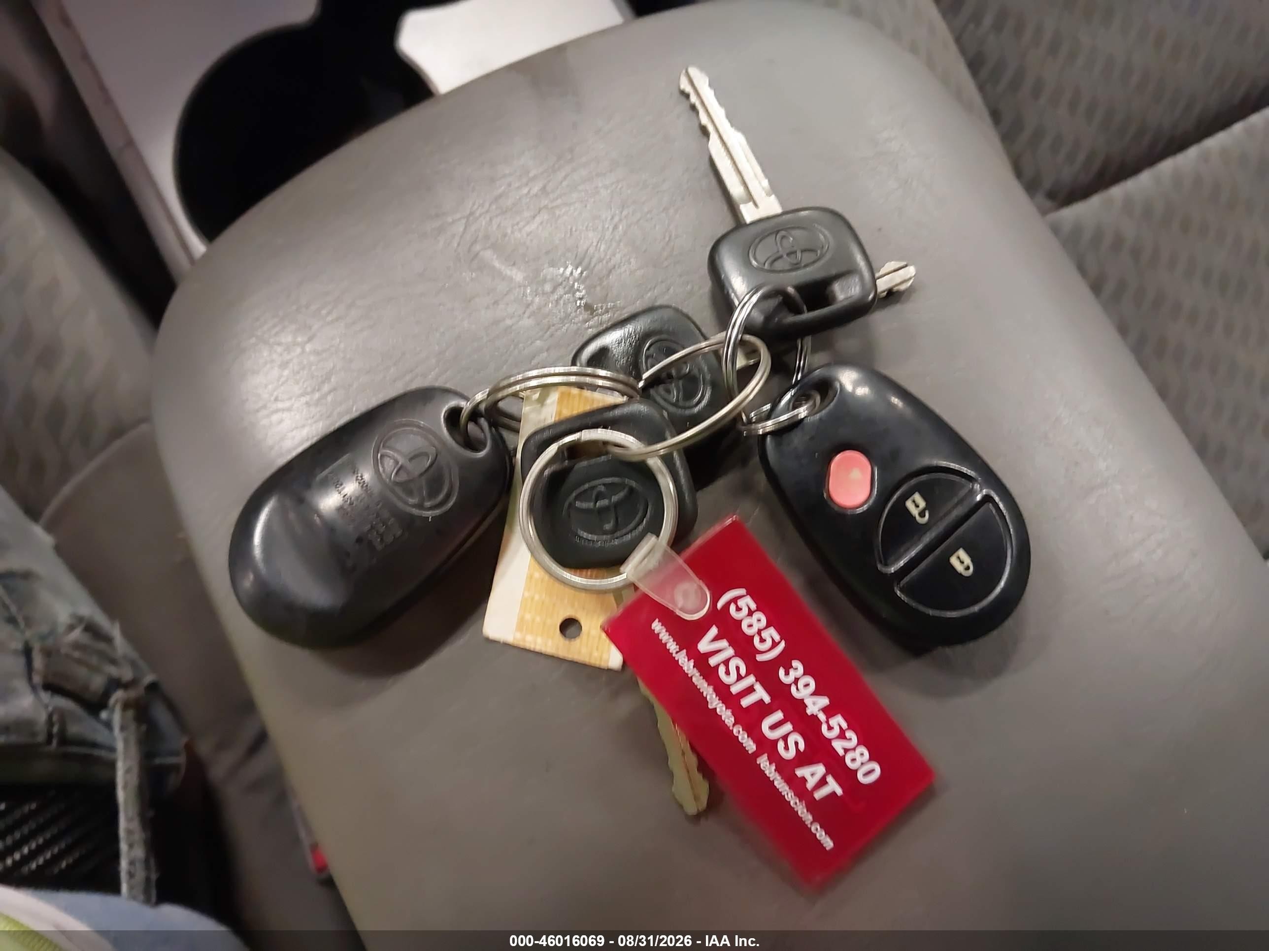 2009 Toyota Tacoma   Red vin: 5TEUX42NX9Z658662