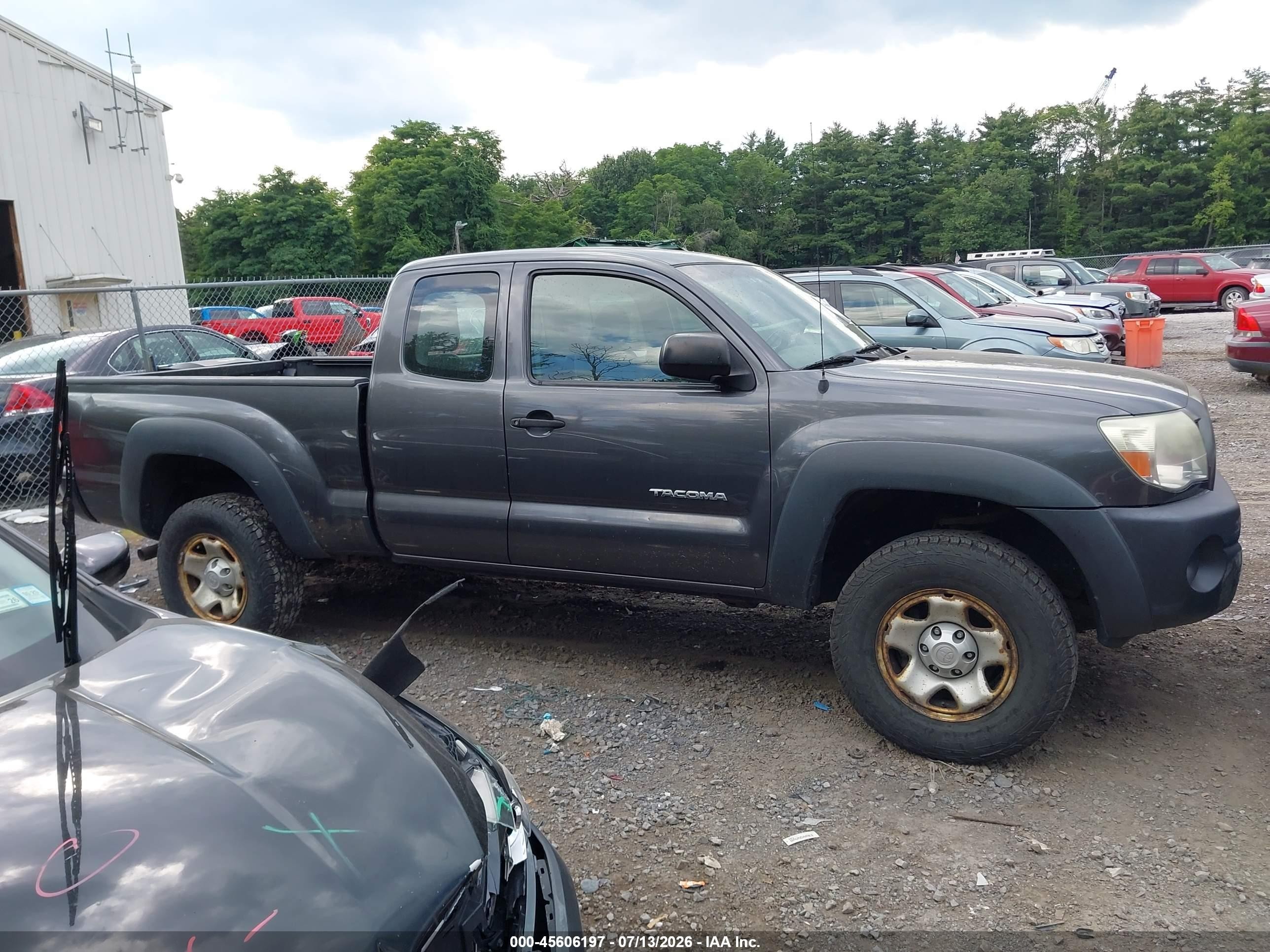 2010 Toyota Tacoma   Серый vin: 5TEUX4EN4AZ743853