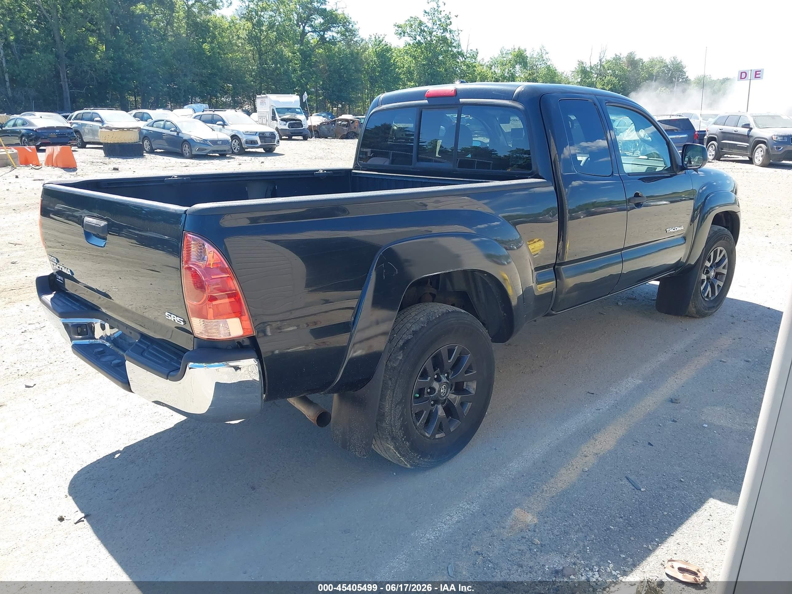 2010 Toyota Tacoma   Black vin: 5TEUX4EN9AZ738406