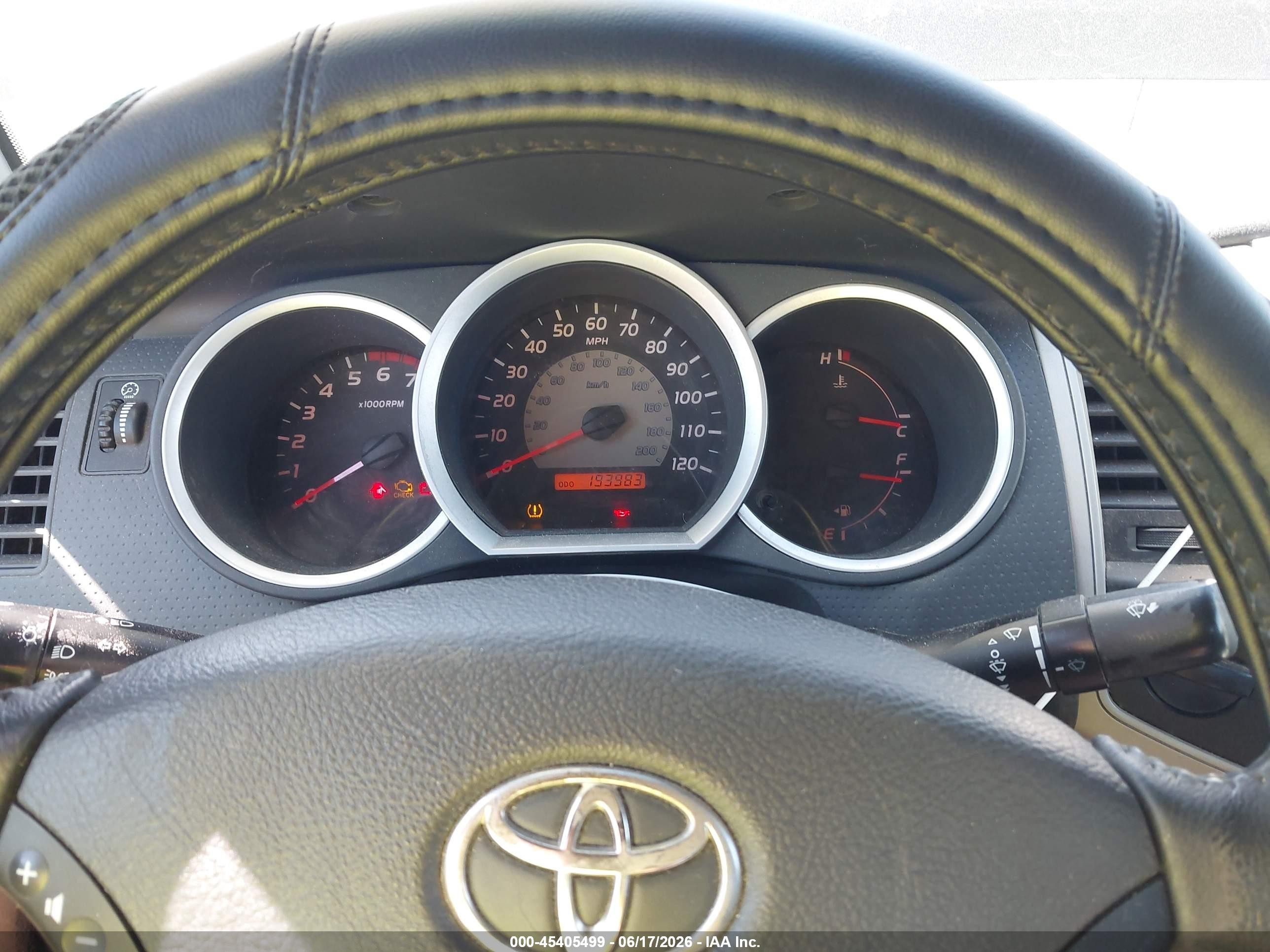 2010 Toyota Tacoma   Black vin: 5TEUX4EN9AZ738406