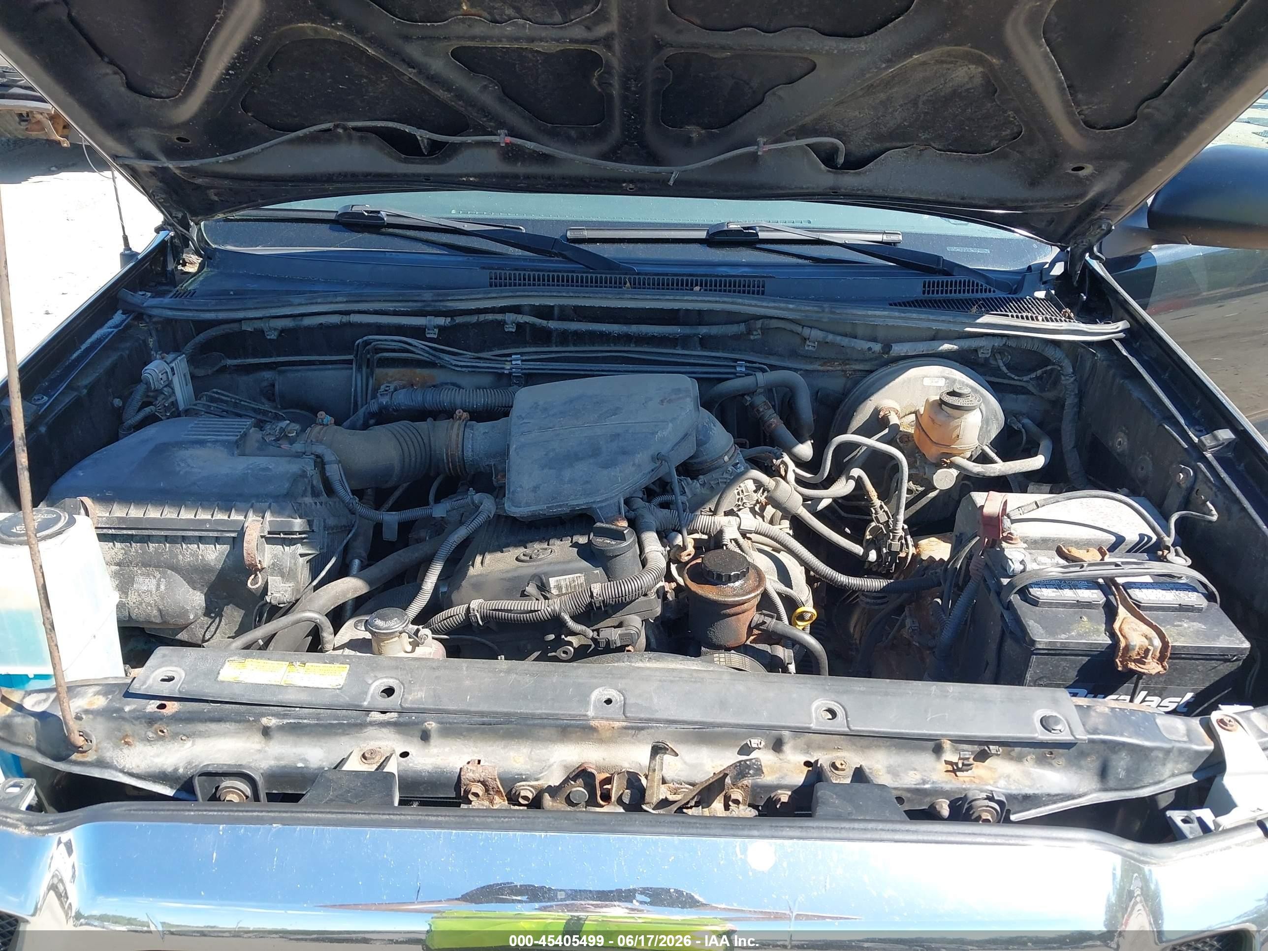 2010 Toyota Tacoma   Black vin: 5TEUX4EN9AZ738406