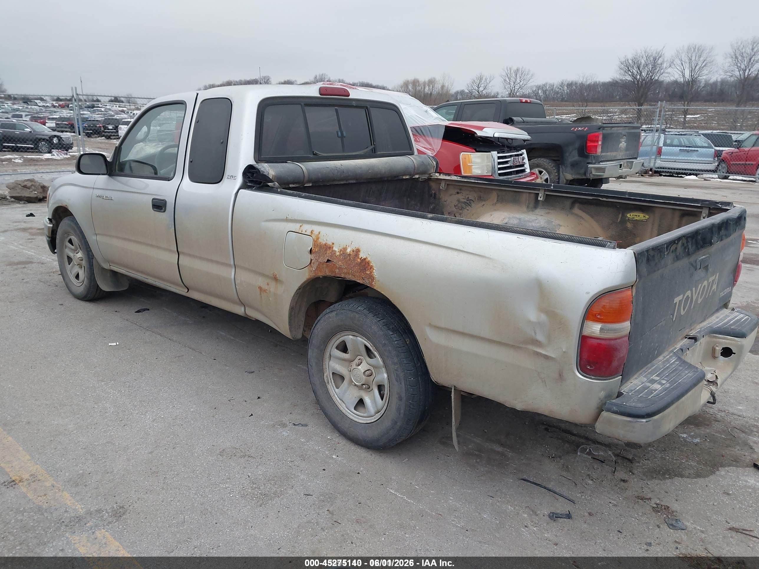 2003 Toyota Tacoma   Silver vin: 5TEVL52N03Z157955
