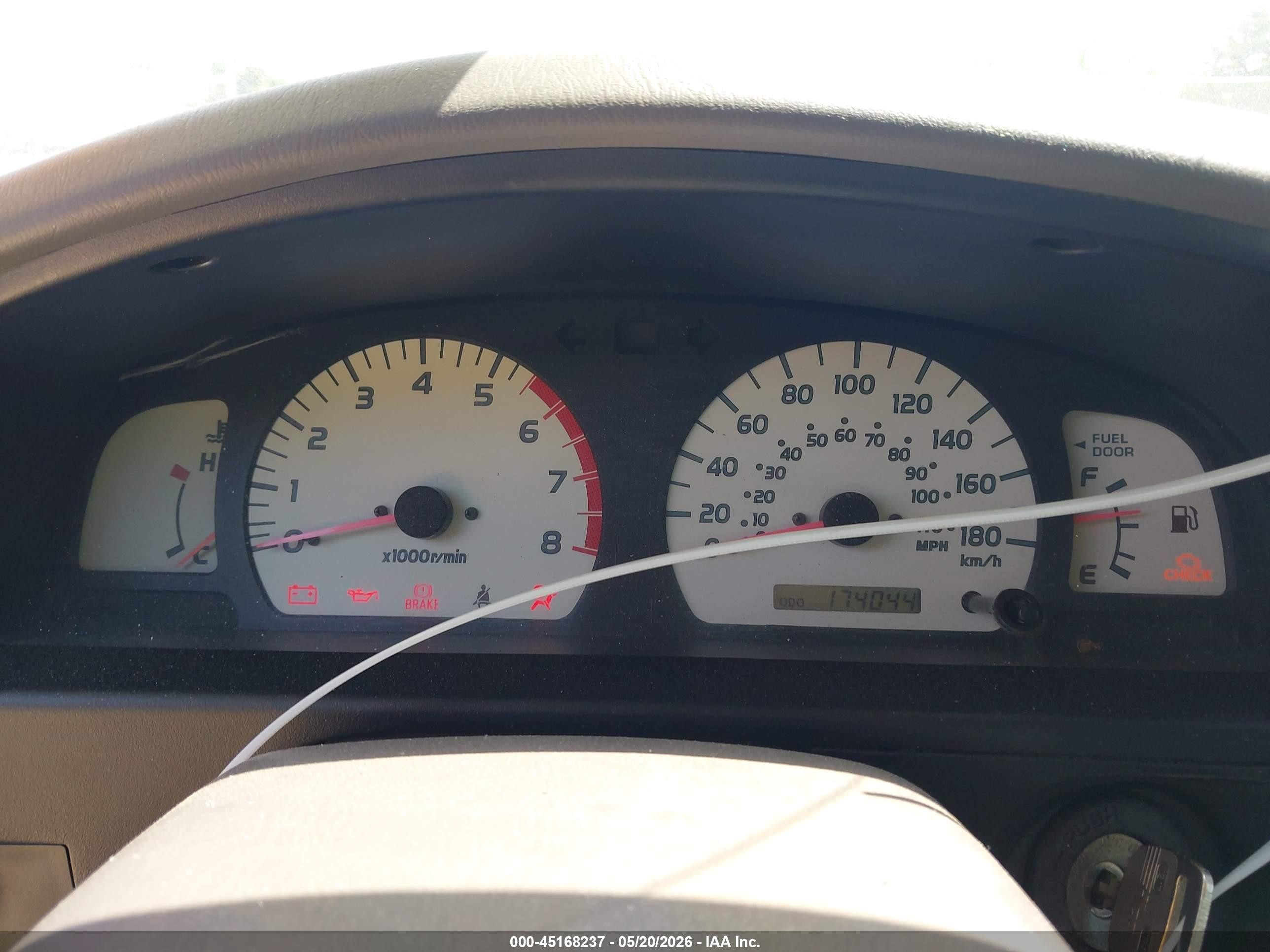2003 Toyota Tacoma   Silver vin: 5TEVL52N03Z168759