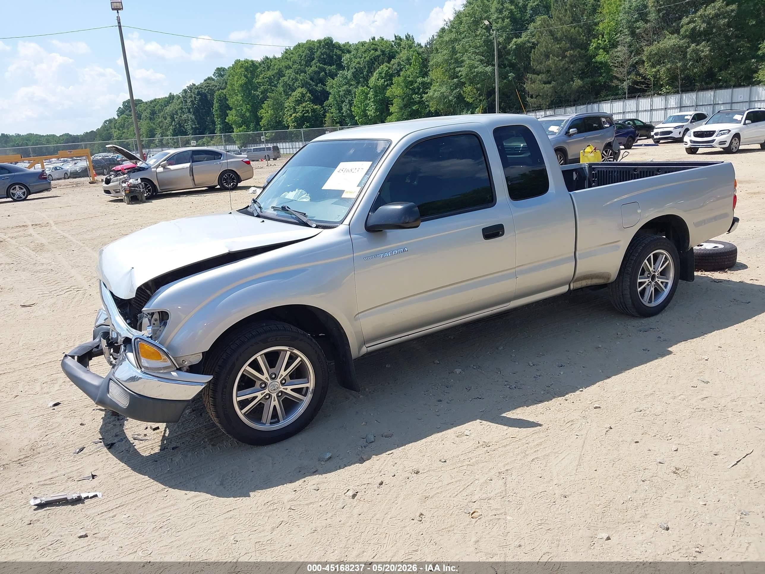 2003 Toyota Tacoma   Silver vin: 5TEVL52N03Z168759