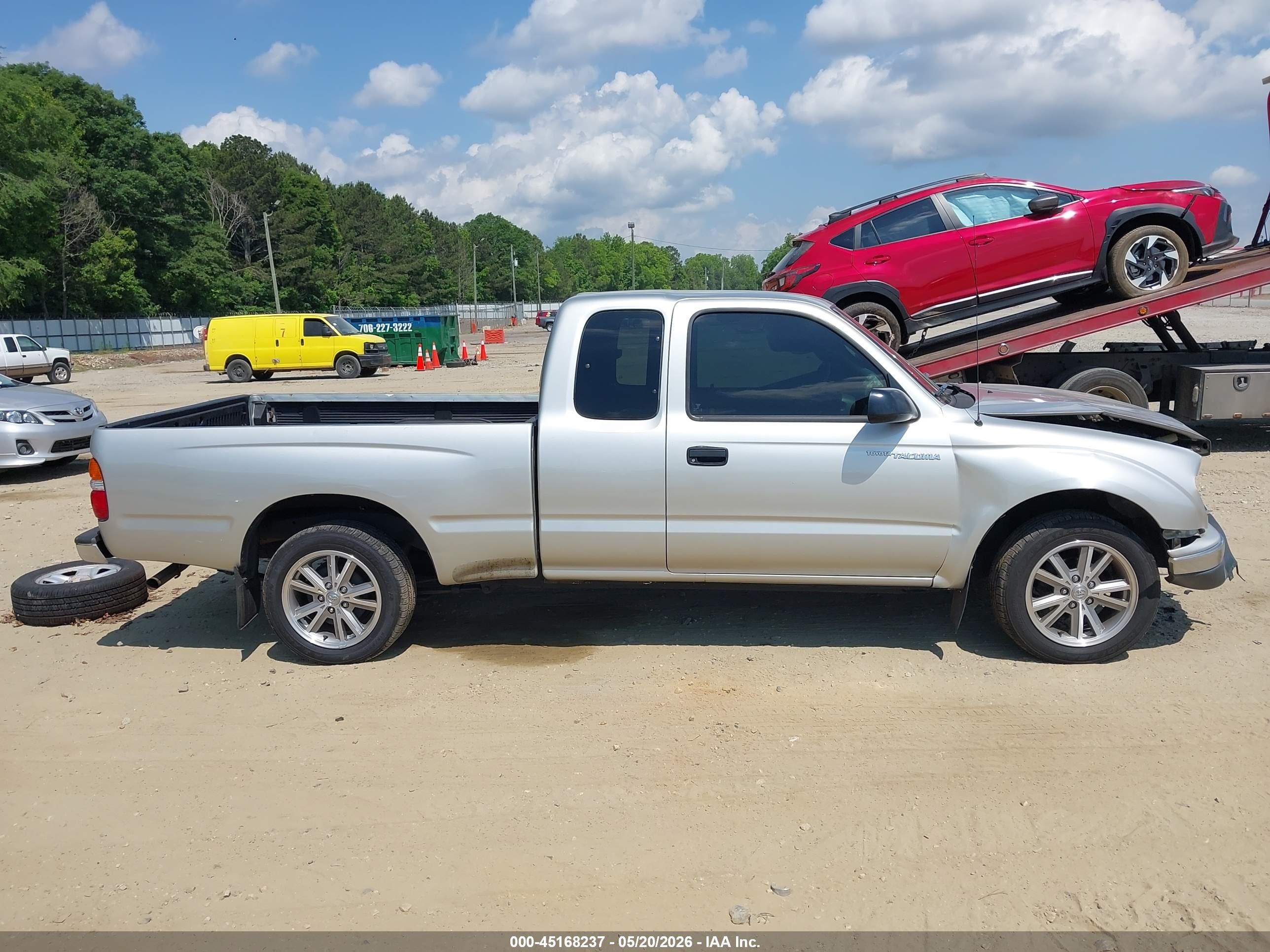 2003 Toyota Tacoma   Silver vin: 5TEVL52N03Z168759