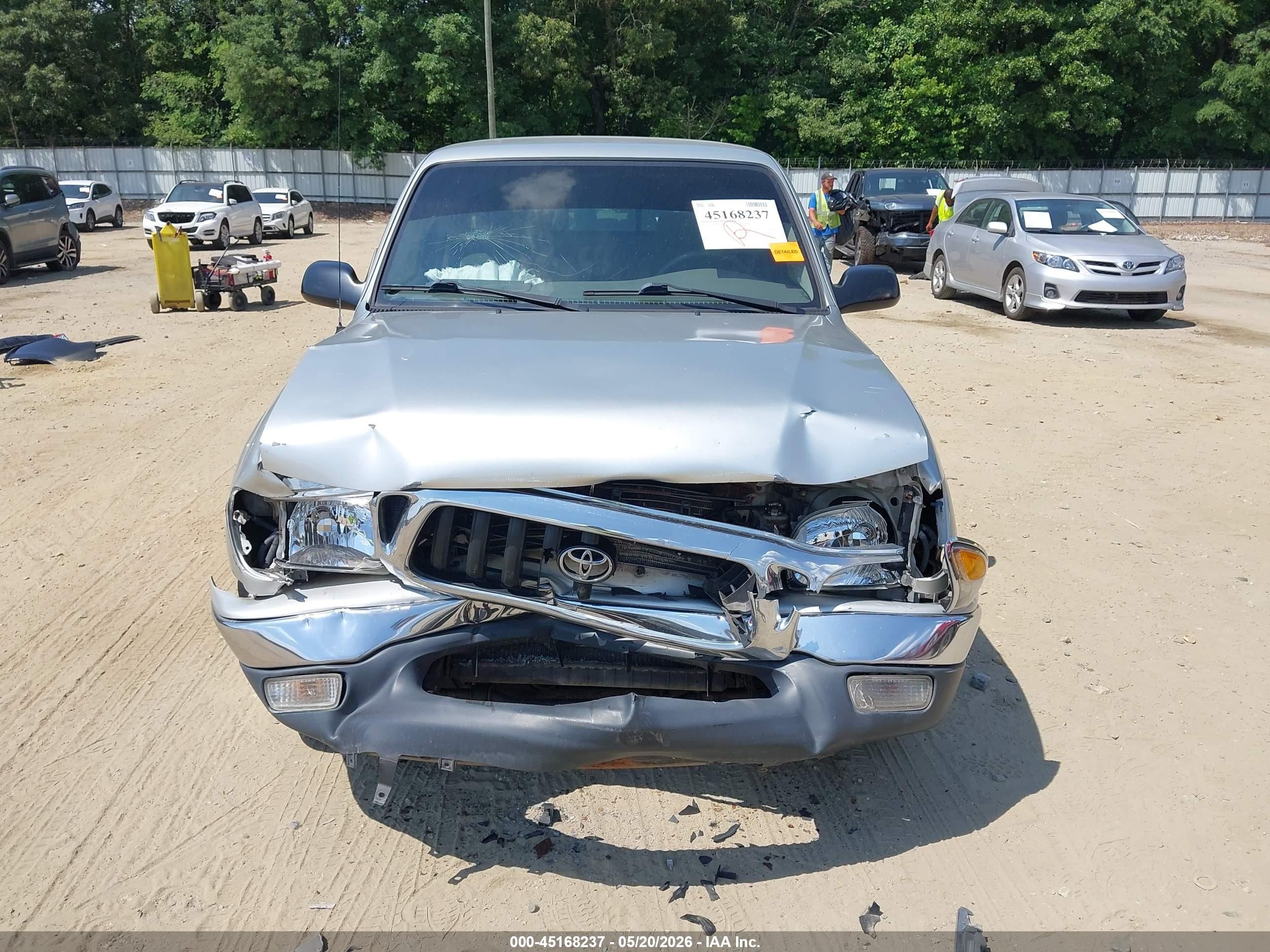 2003 Toyota Tacoma   Silver vin: 5TEVL52N03Z168759