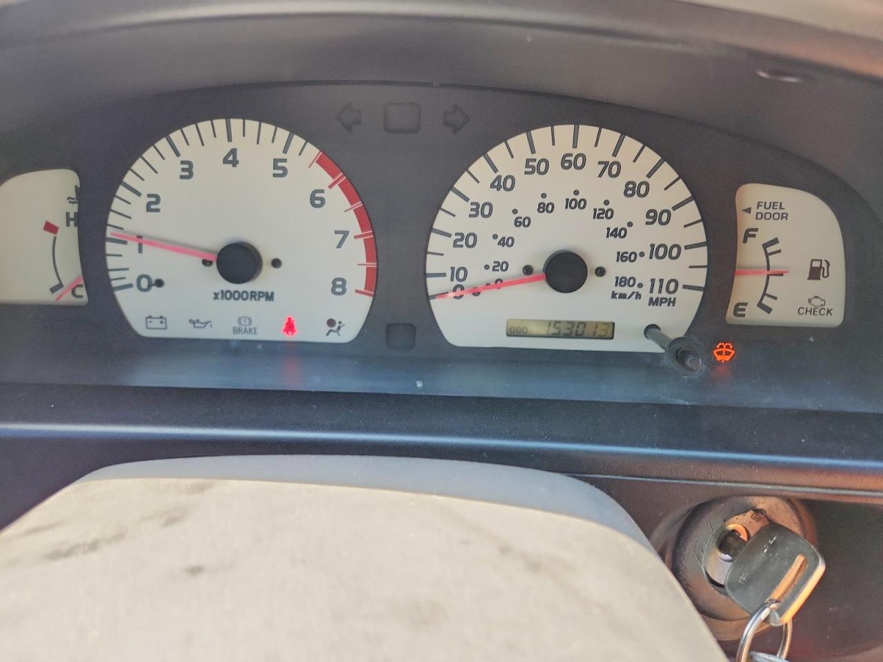 2004 Toyota Tacoma Base Silver vin: 5TEVL52N04Z367330