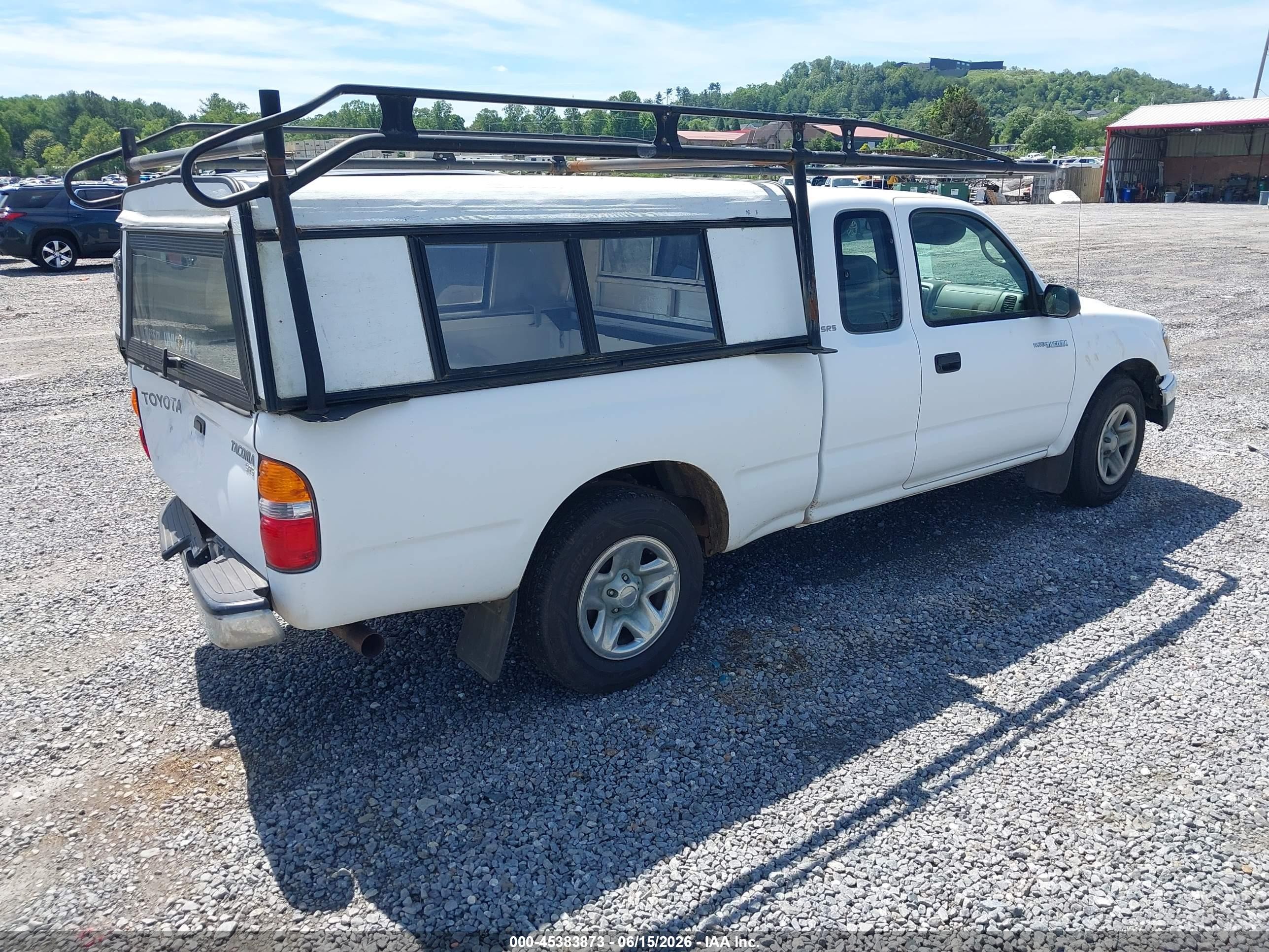 2004 Toyota Tacoma   White vin: 5TEVL52N04Z392504