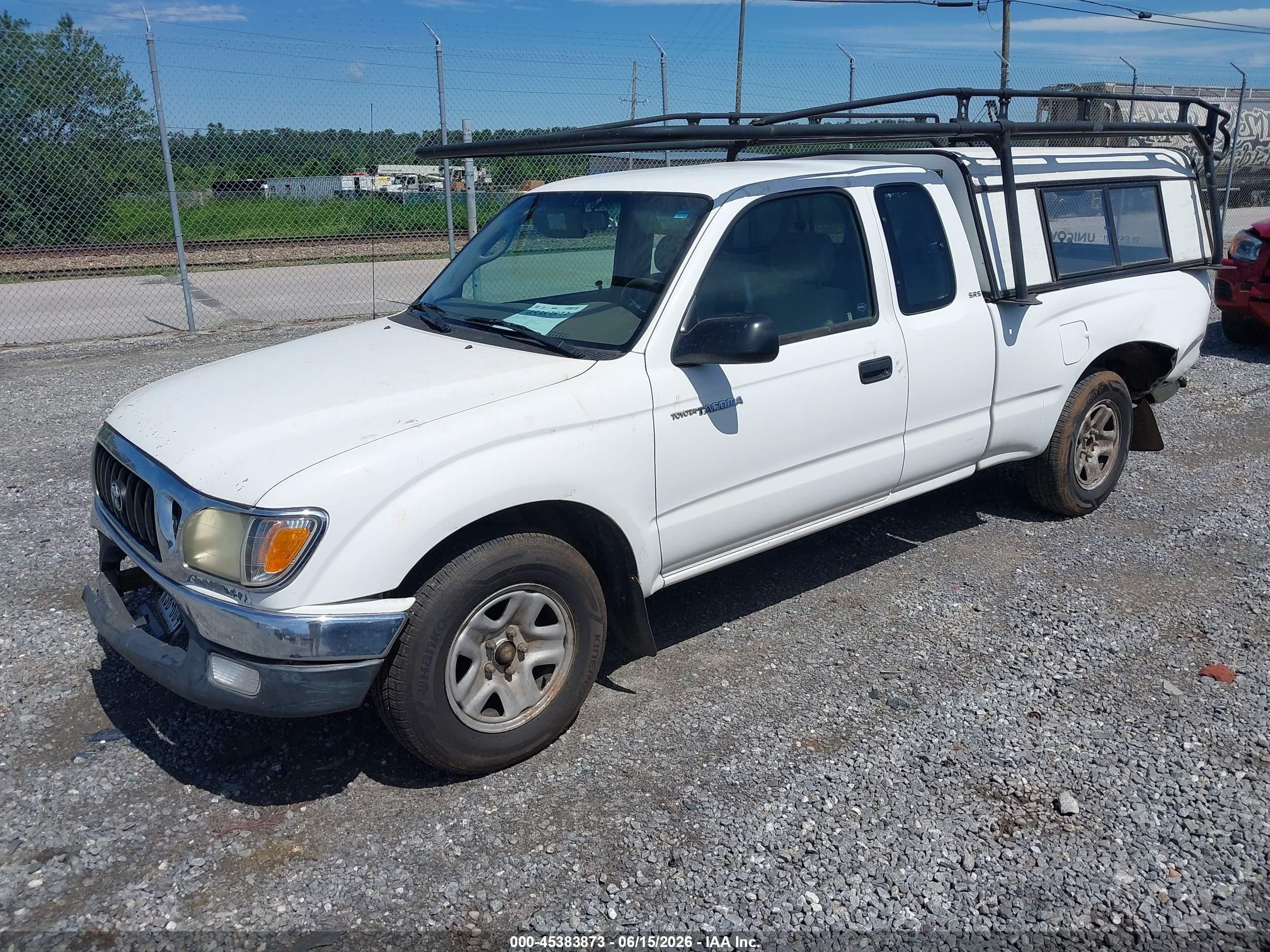 2004 Toyota Tacoma   White vin: 5TEVL52N04Z392504