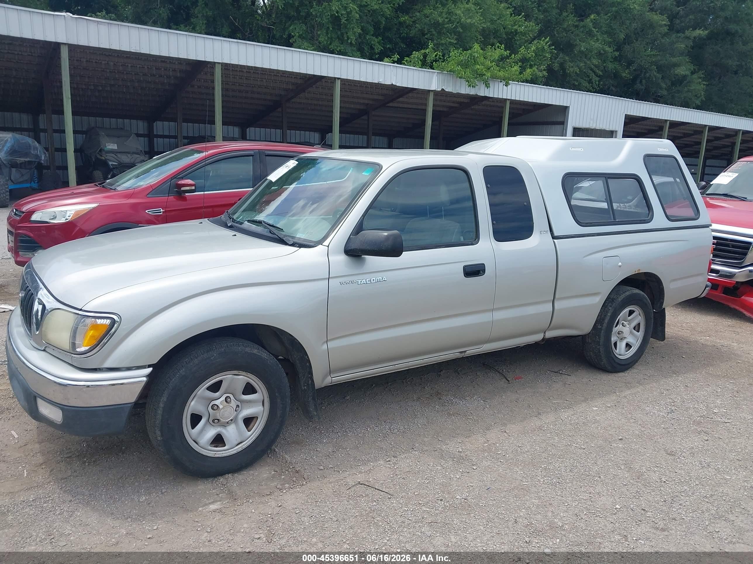2001 Toyota Tacoma   Серебряный vin: 5TEVL52N11Z876547