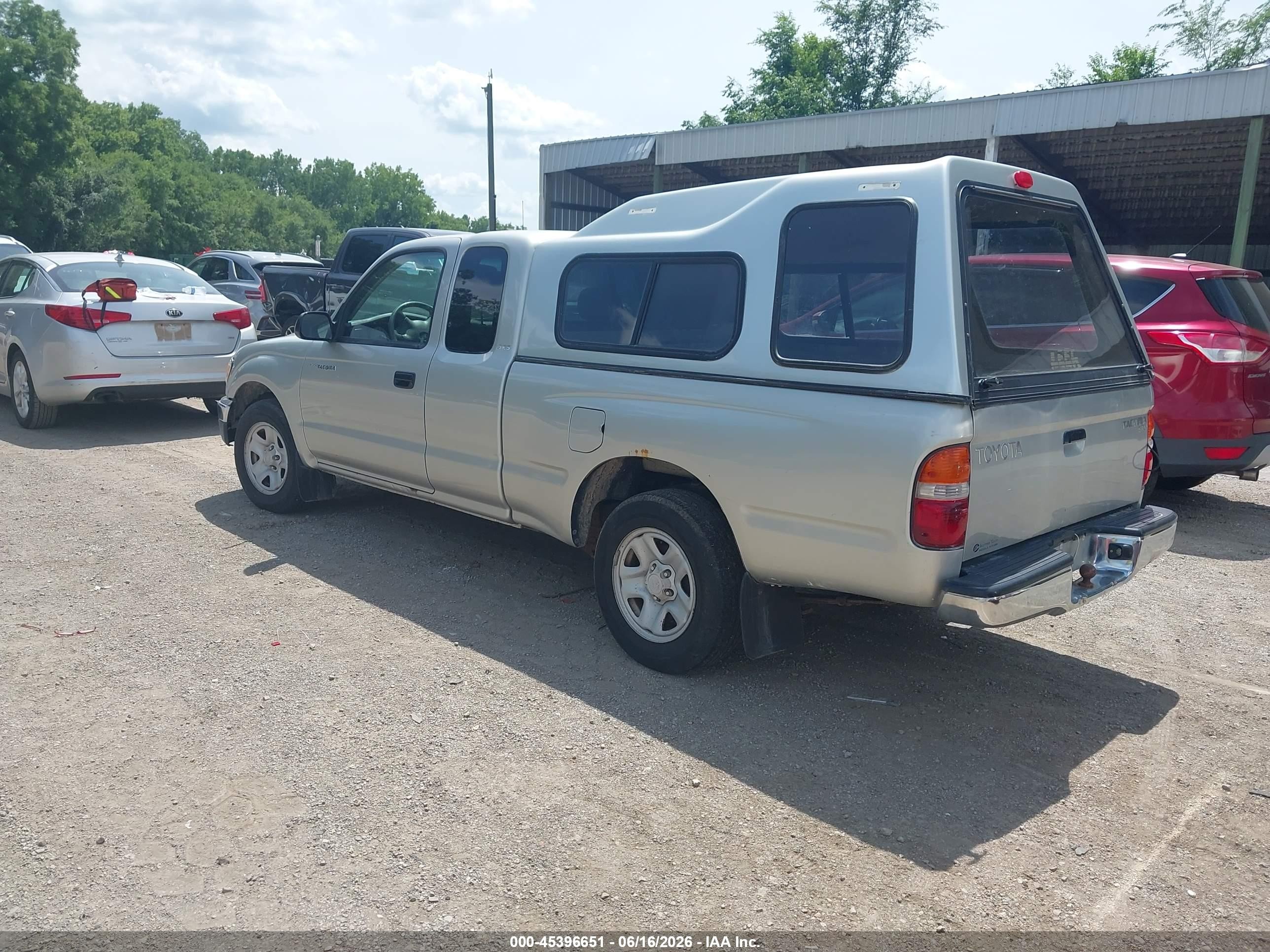 2001 Toyota Tacoma   Серебряный vin: 5TEVL52N11Z876547