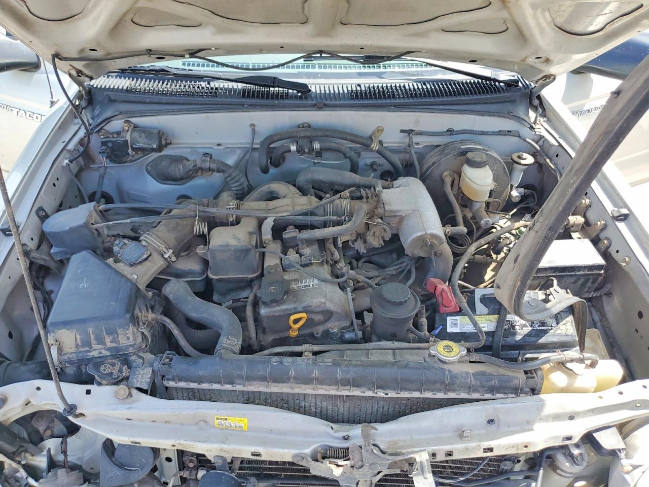 2002 Toyota Tacoma Xtracab Silver vin: 5TEVL52N12Z056664