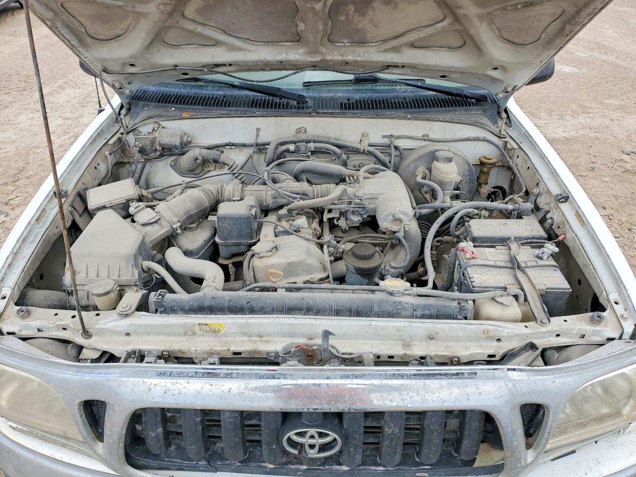 2002 Toyota Tacoma Base White vin: 5TEVL52N12Z077482