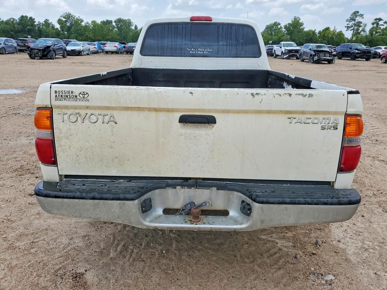 2002 Toyota Tacoma Base White vin: 5TEVL52N12Z077482